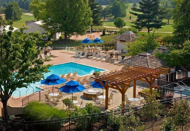 Floating Sound Bath at Marriott Griffin Gate Spa