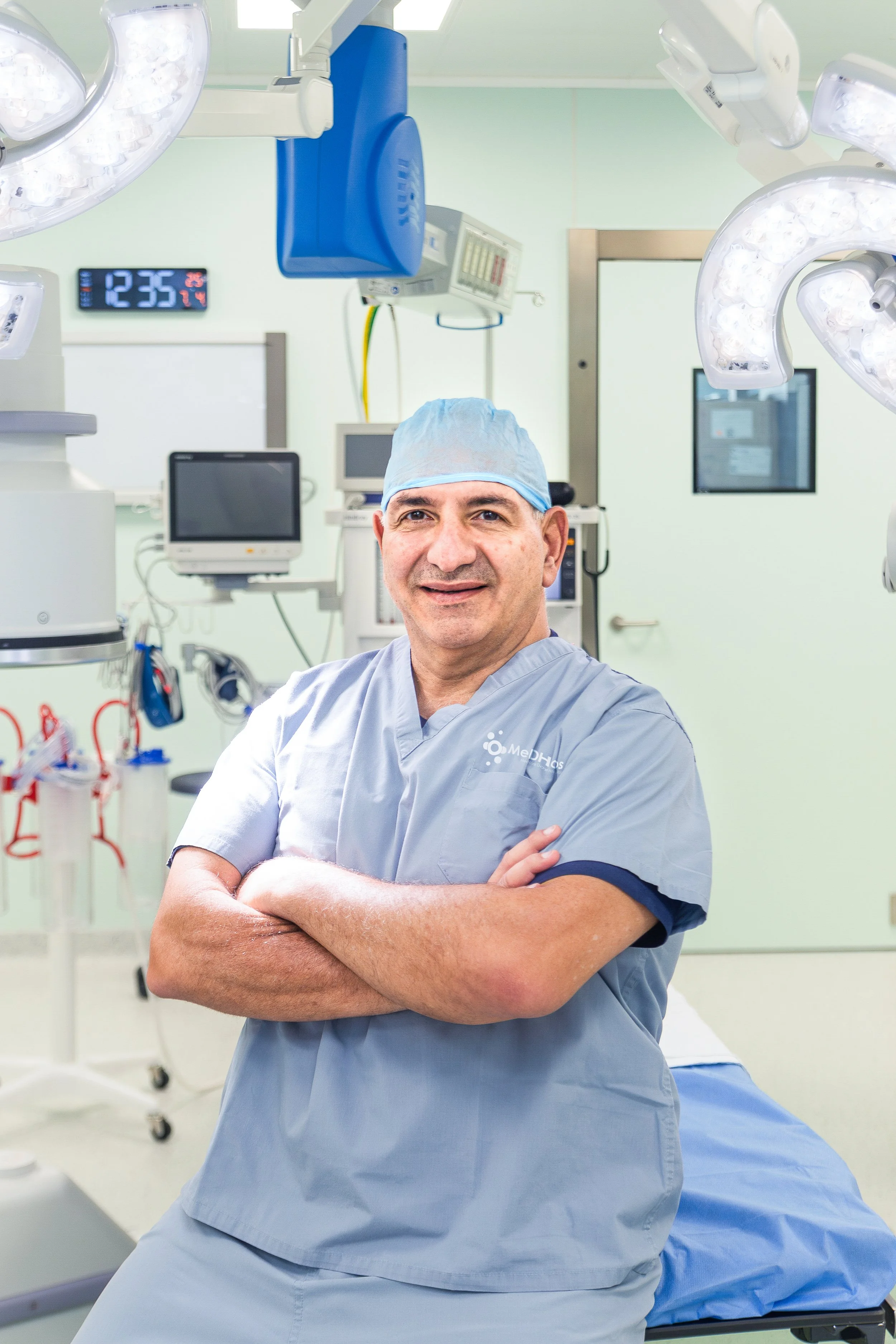 Dr. Eduardo Gharzouzi.jpg