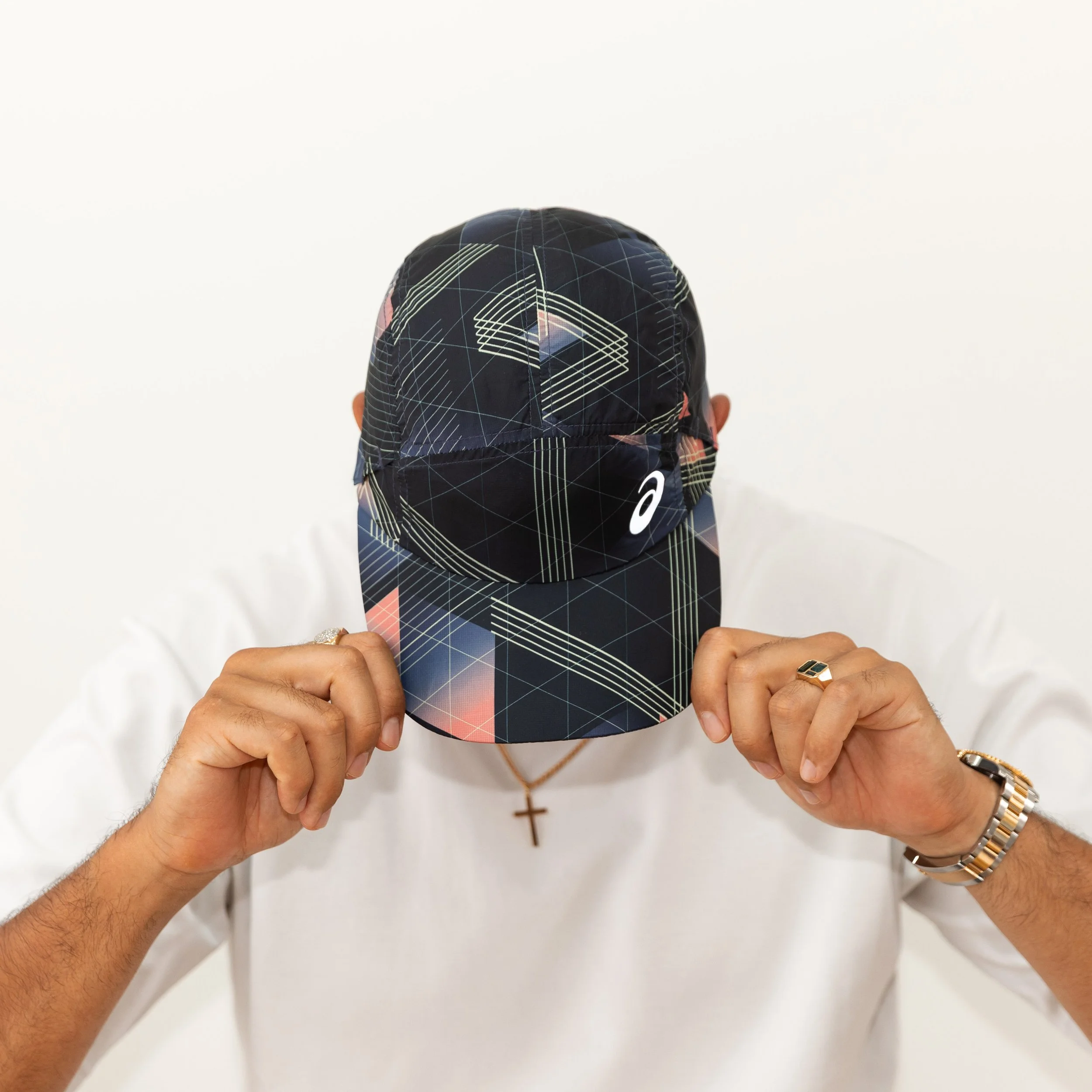 ASICS 5-Panel ‘Geometric’ Cap - Black / Blue / Coral