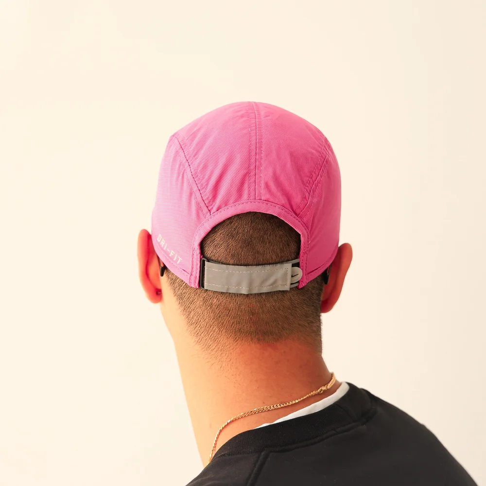 レアNike AW84 DRI-FIT キャップ ピンク/ブラック Nike AW84 Dri-Fit 5 Panel Purple Pink Swirl Adjustable Strap