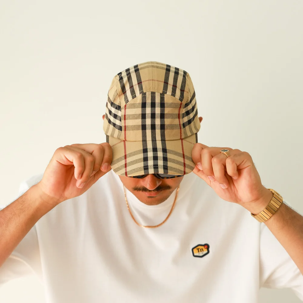 Burberry 5-Panel Cap - Beige Nova Check — THE SWAVES display picture 1