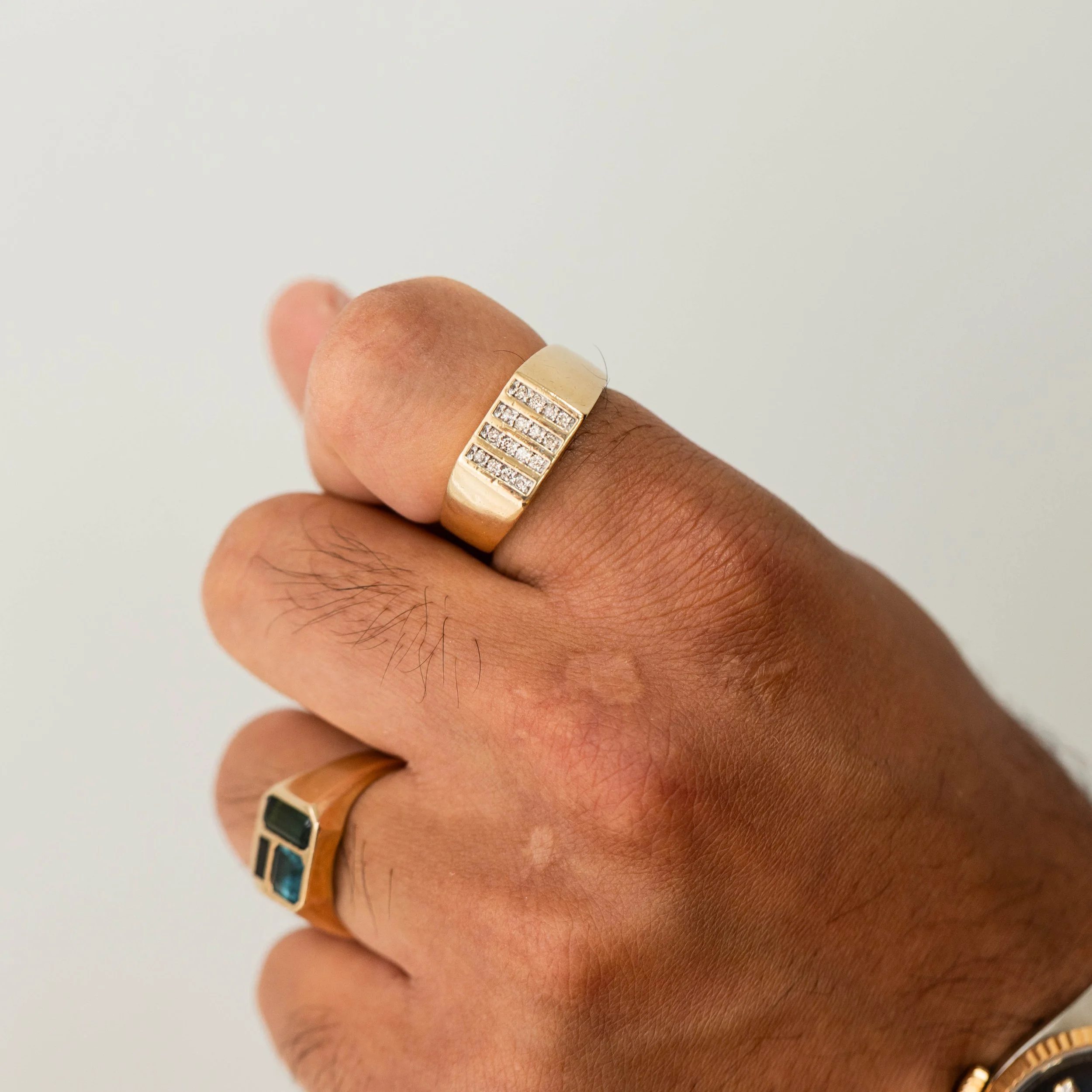 SWAVES STOCK JAN-13.jpg