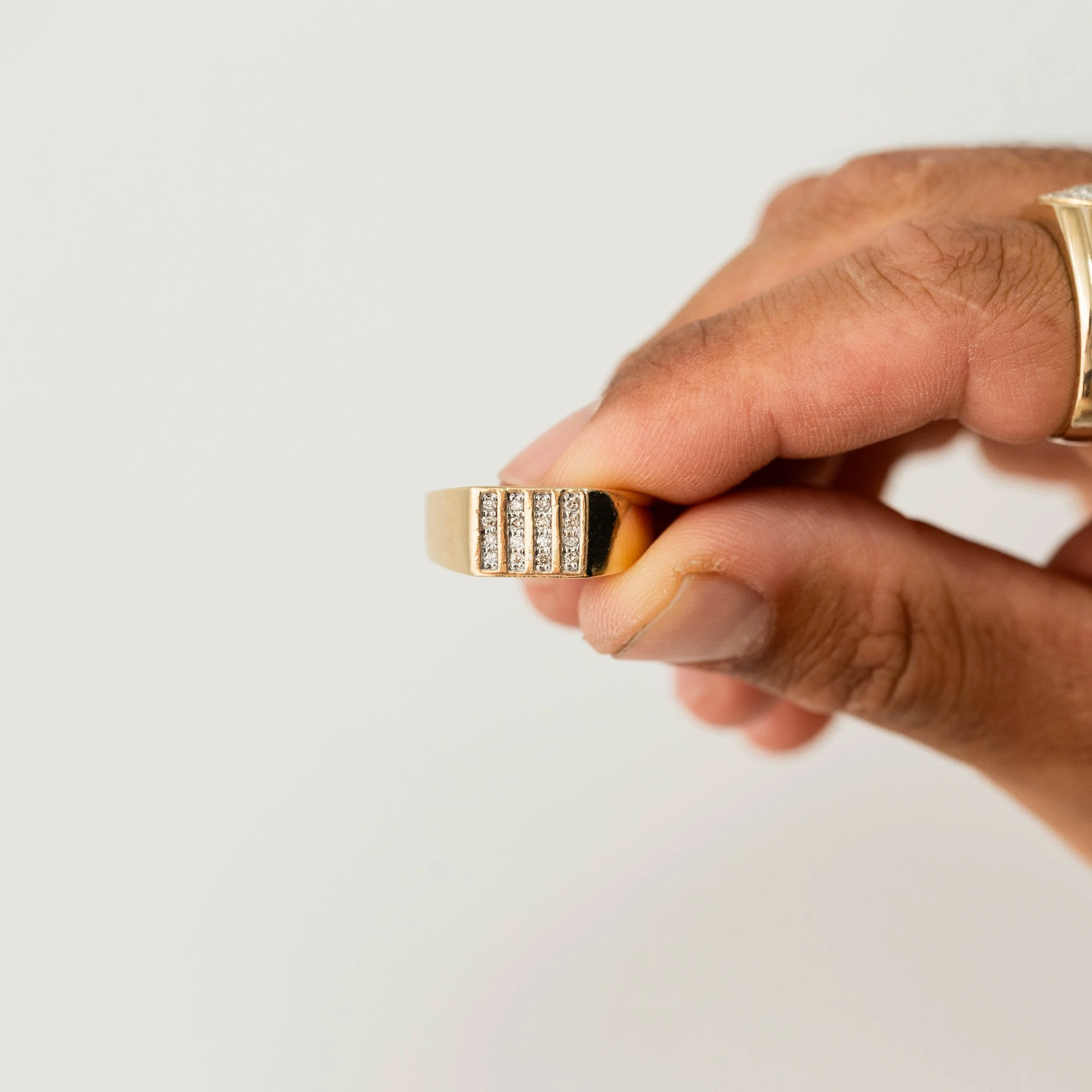 SWAVES STOCK JAN-16.jpg