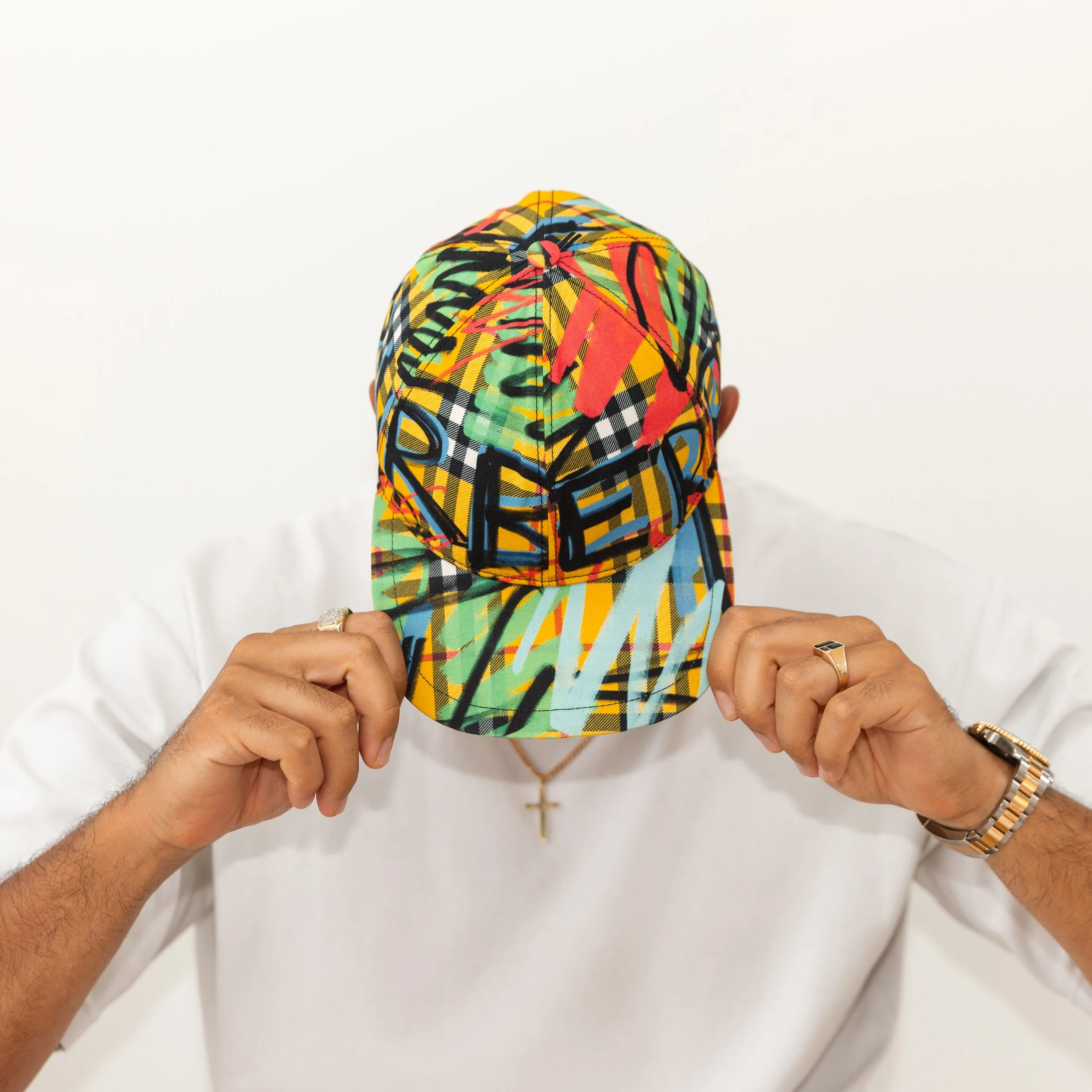 Burberry Graffiti Logo Cap - Multicoloured Nova Check