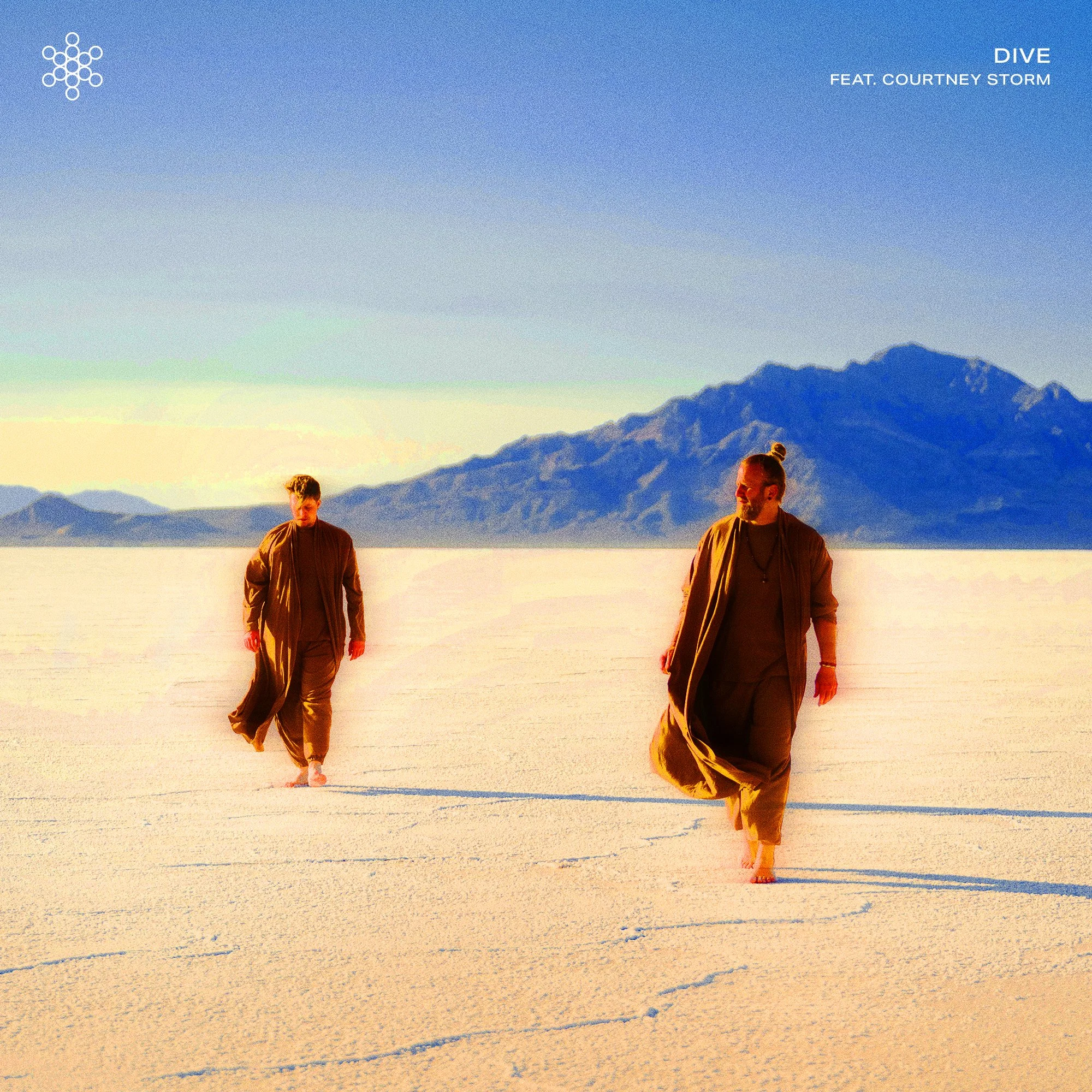 PRAANA feat. Courtney Storm - Dive