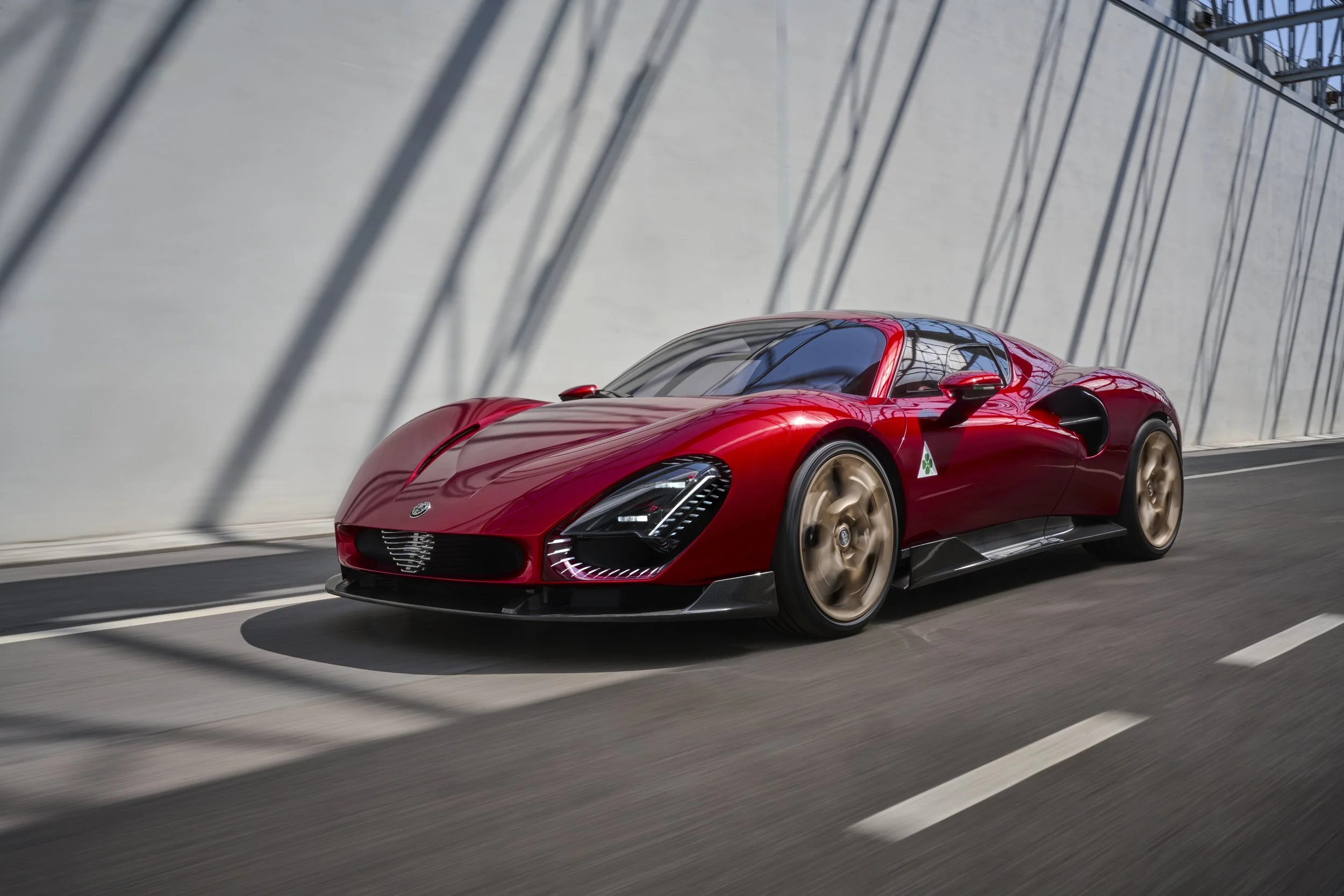 Alfa Romeo 33 Stradale Reborn: Fusing Historic Legacy with Modern Innovation