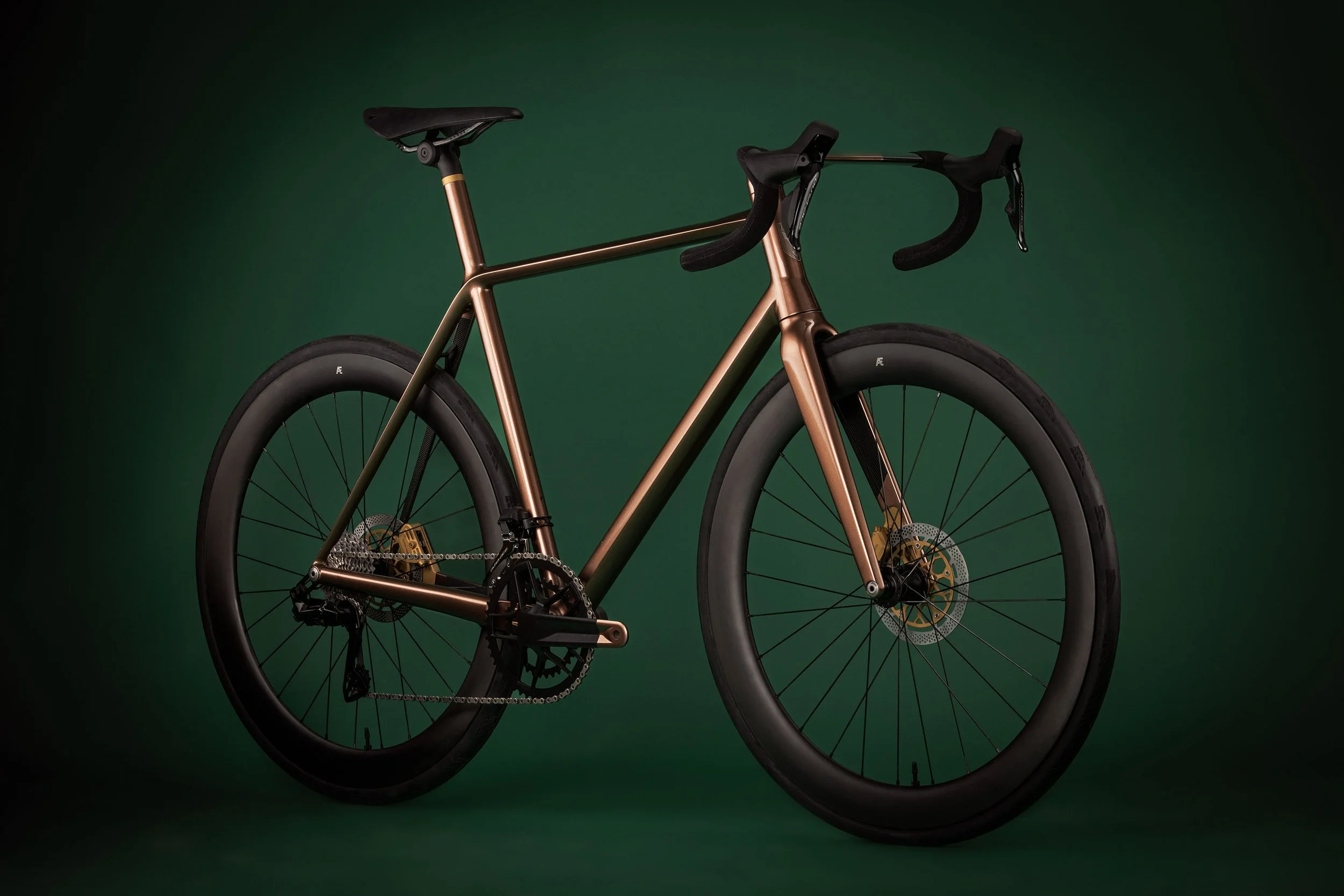 J.Laverack Aston Martin .1R Launched: A Titanium Bicycle Hypercar for Two-Wheel Enthusiasts