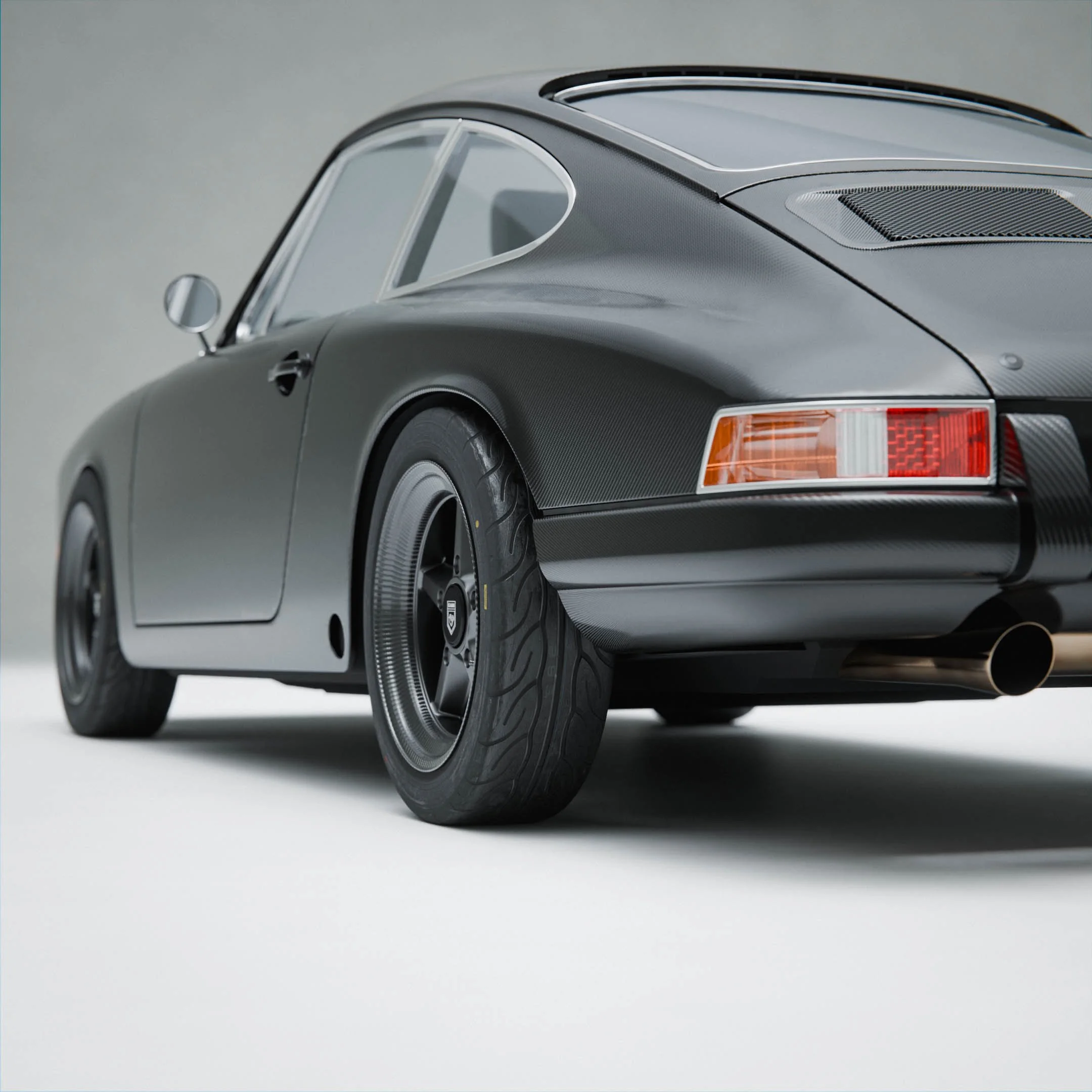 KAMManufaktur 912c Unveiled: Ultra-Light Full-Carbon Body Weighing Under 700kg