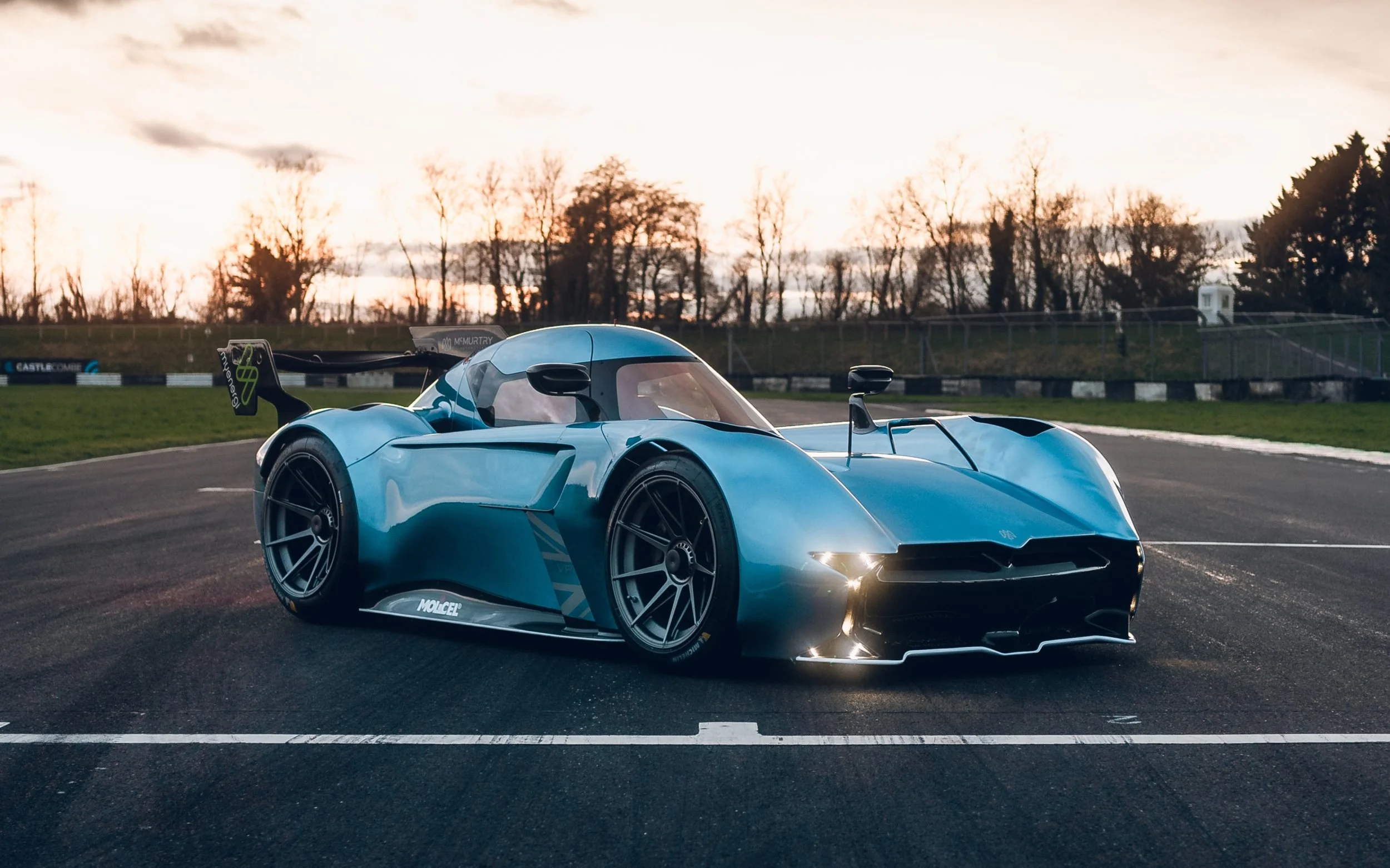 About:Energy and McMurtry Automotive Collaborate on Molicel P50B, Transforming EV Battery Technology