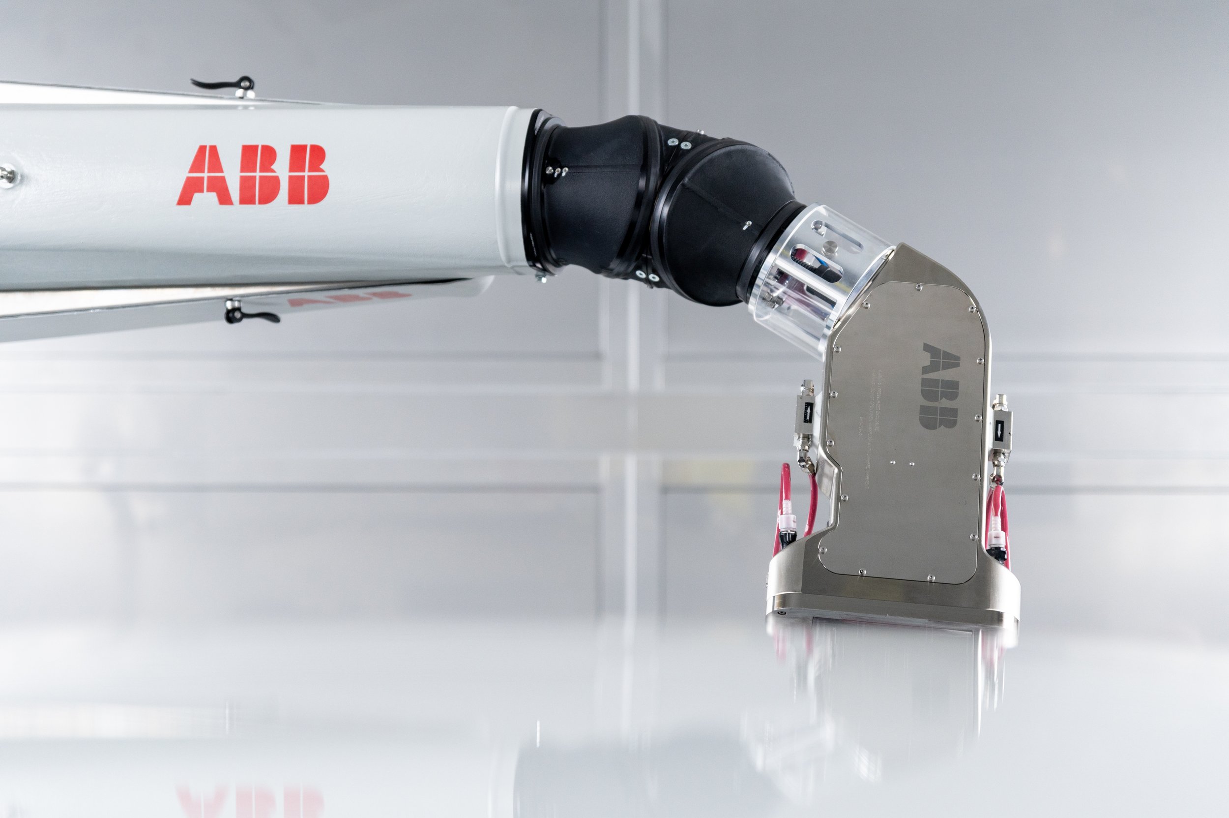 Mahindra Adopts ABB’s PixelPaint Technology to Revolutionise Electric Vehicle Painting
