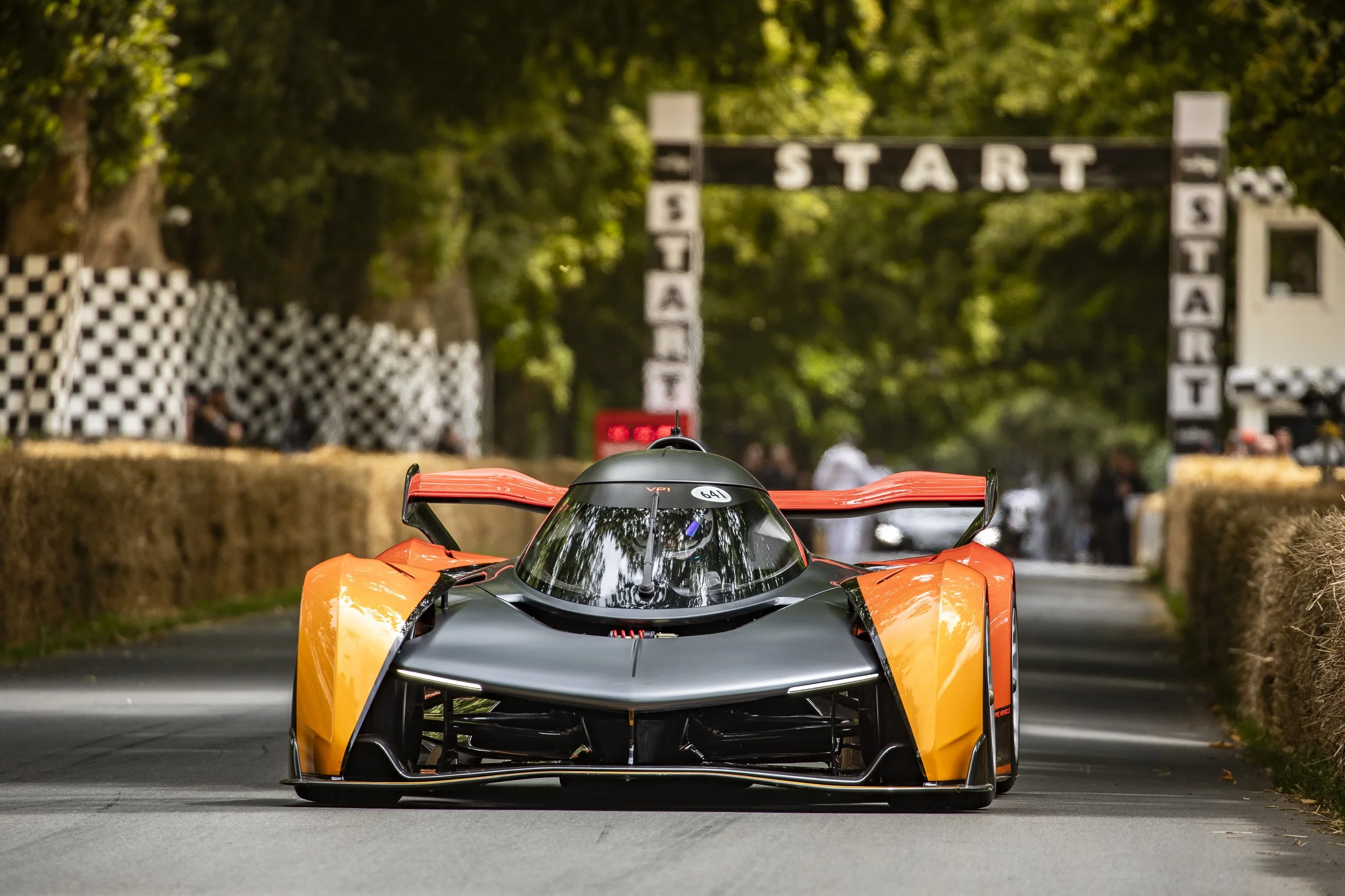 McLaren Lights Up the 2024 Goodwood Festival of Speed with Heritage-Inspired Supercars