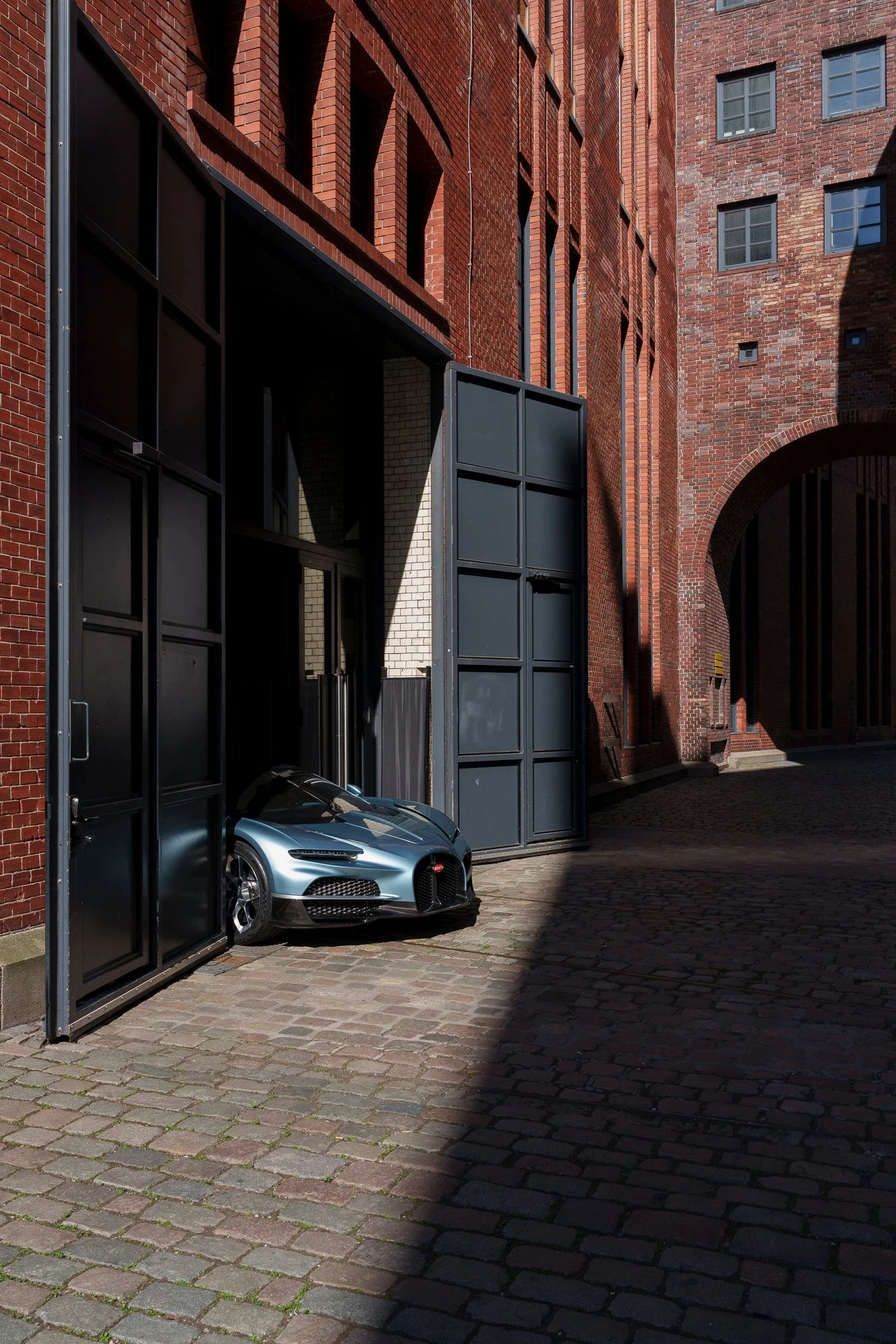 Bugatti Design Studio Berlin: Pioneering Luxury Car Artistry