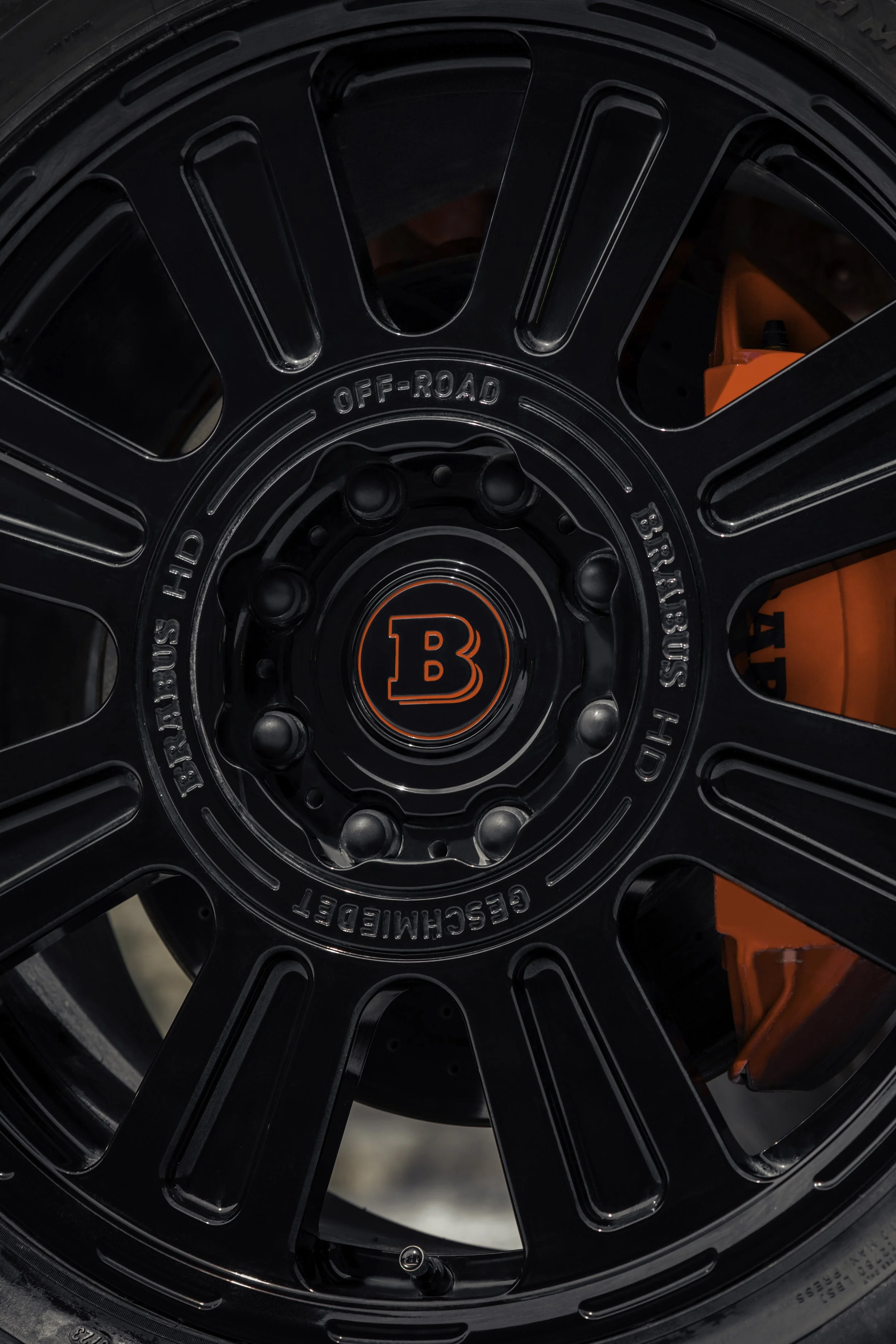 BRABUS XLP 800 6x6_G 63_W 465_On Location (28).jpg