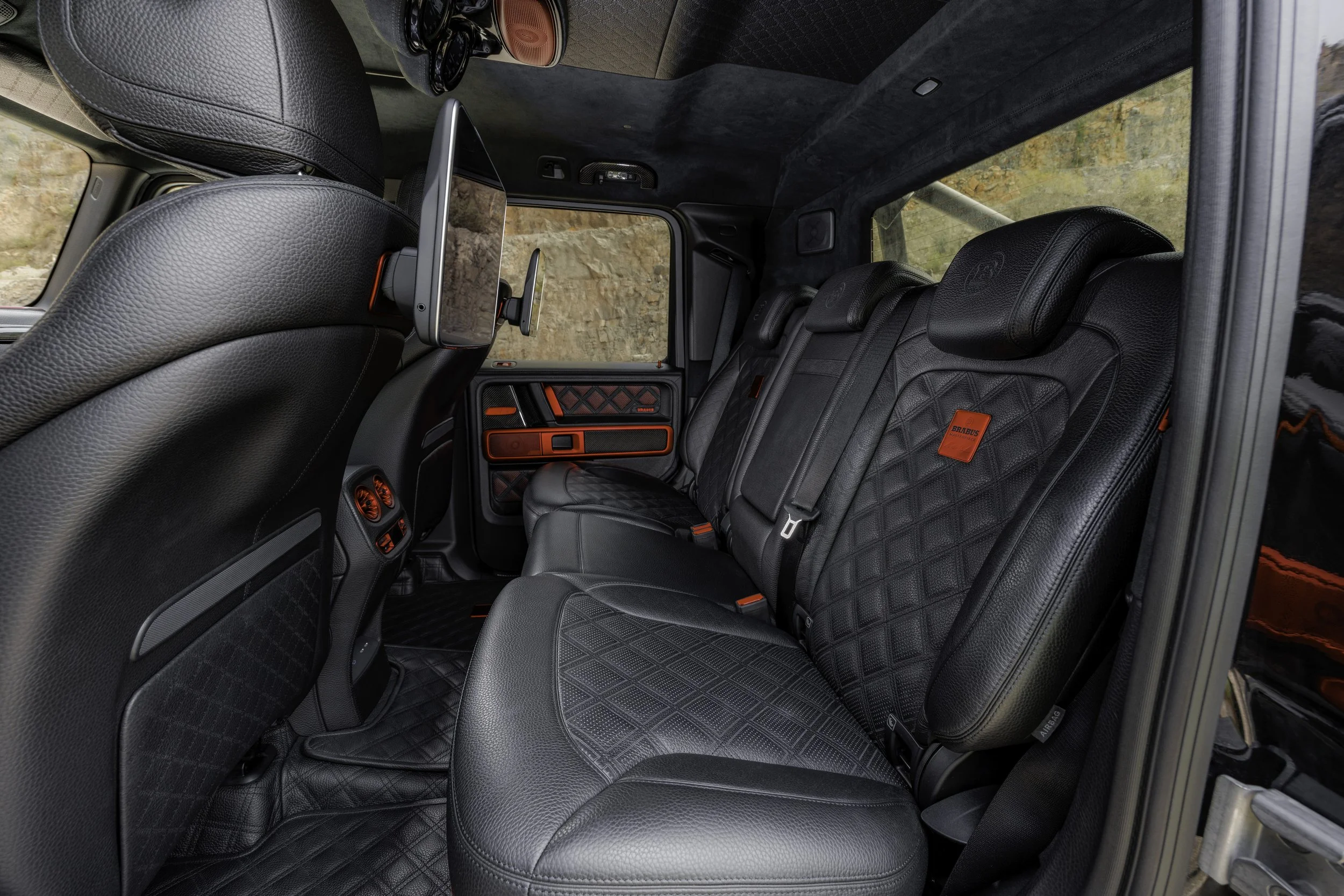 BRABUS XLP 800 6x6_G 63_W 465_On Location (32).jpg