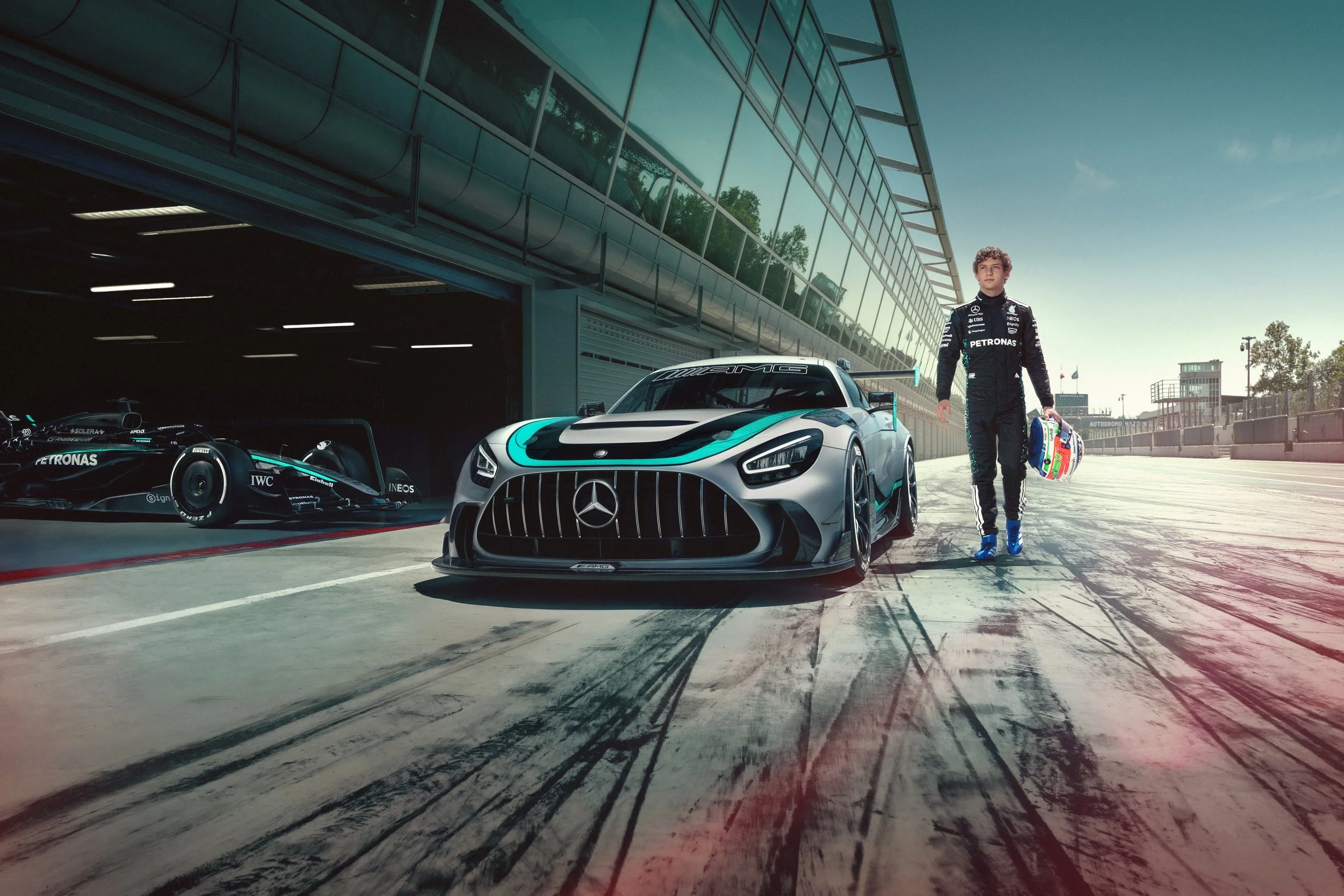 Mercedes-AMG GT2 Edition W16 with DRS and Push2Pass