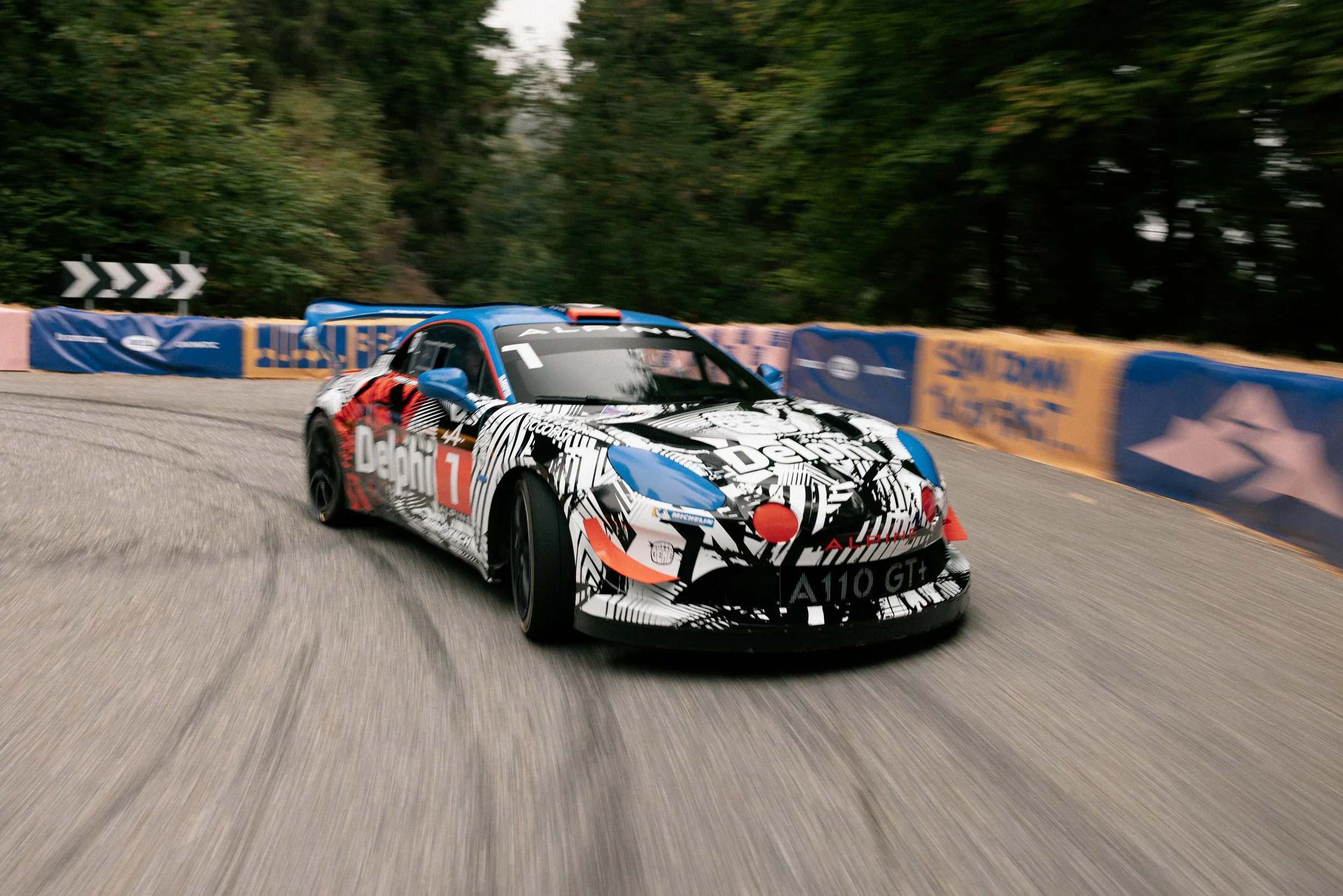 PHINIA’s Delphi Unveils Alpine A110 Art Car at Tutto Bene 2025