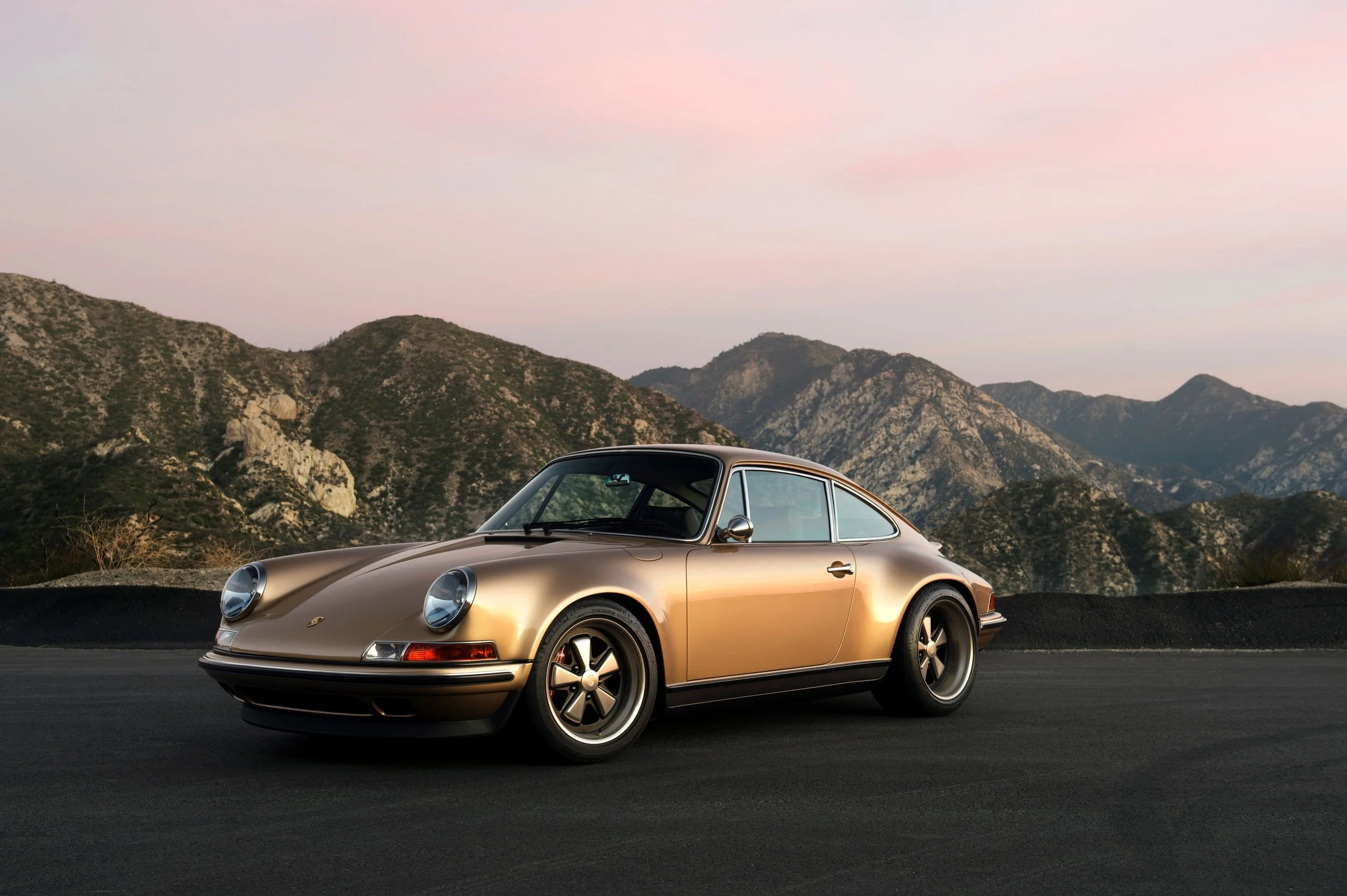 Image 01 - Porsche 911 Reimagined by Singer - Classic Services 5.jpg