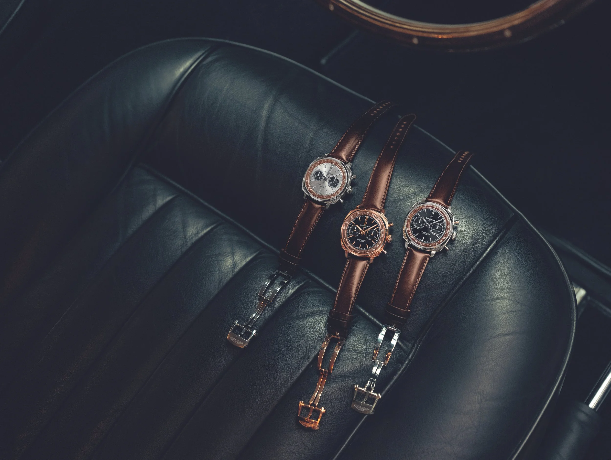 02_Breitling Top Time B01 Chronograph 41 Tribute to Aston Martin DB5_CMYK.jpg