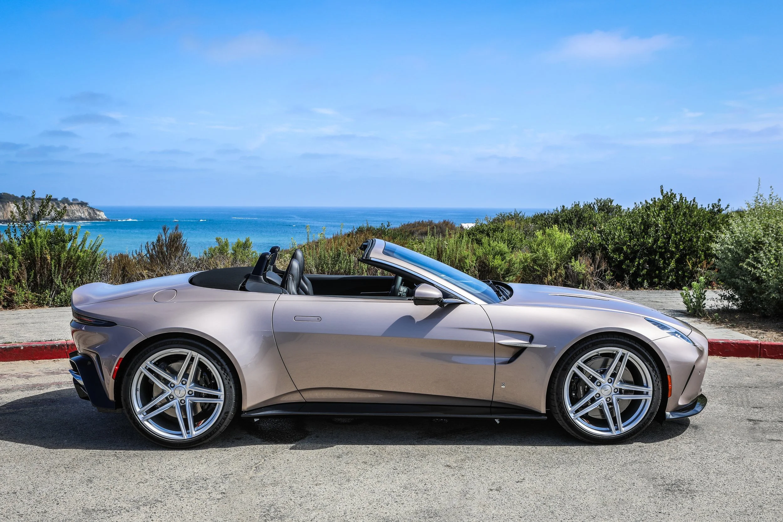 Aston Martin Newport Beach Heritage Edition Collection (3).jpg