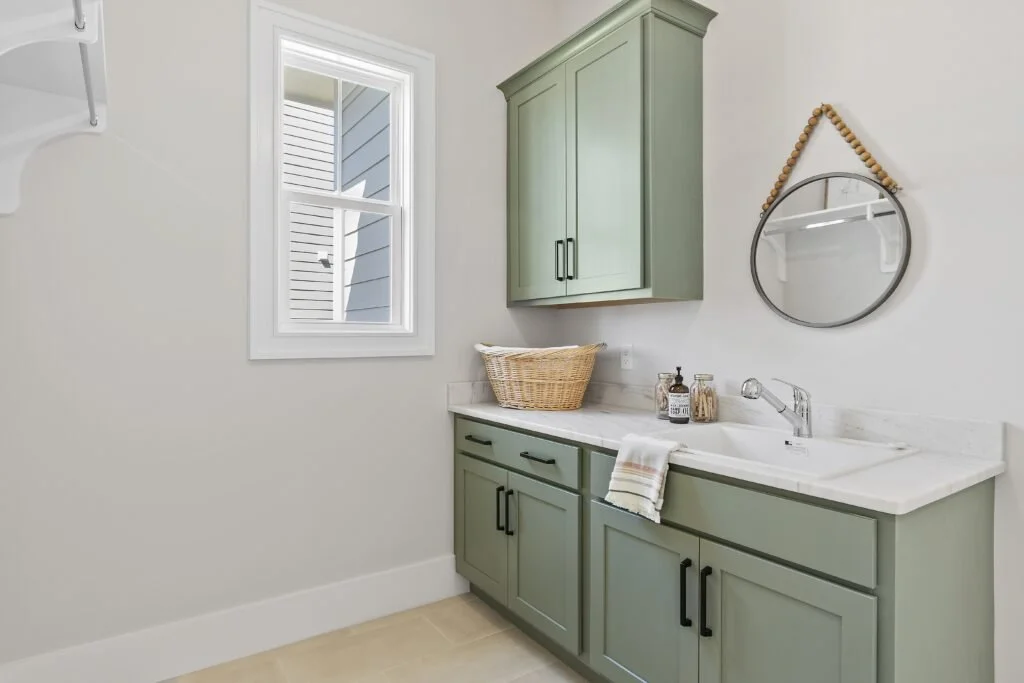 MODEL LAUNDRY (1).jpeg