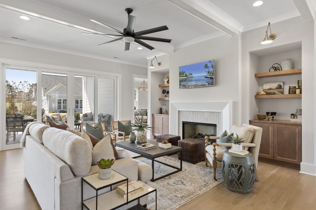 FLOATING SHELVES (2).jpeg