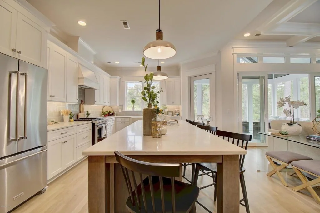 KITCHENS — CLASSIC CABINET DESIGNS