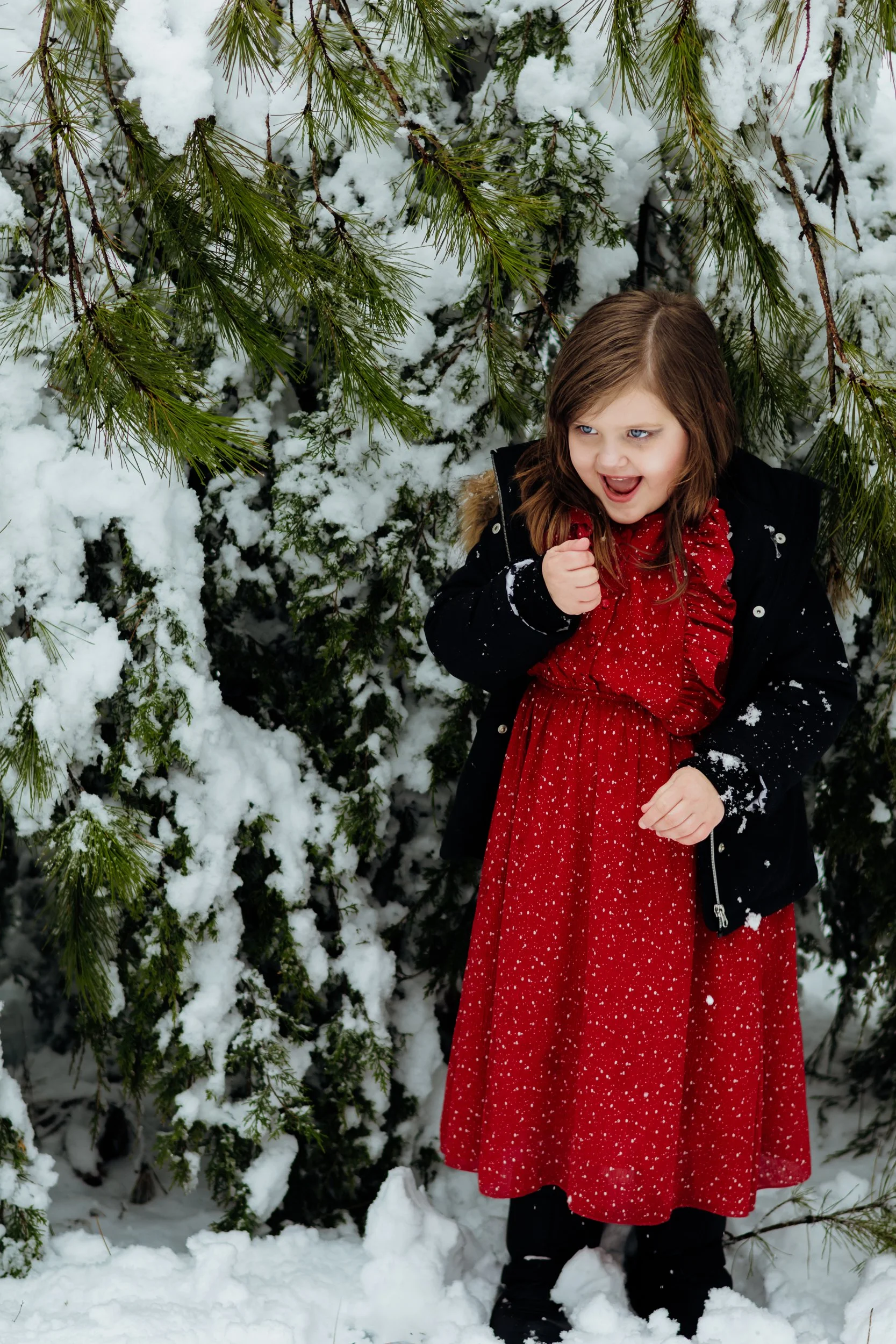 Man sitting in woods (8 of 16).jpg