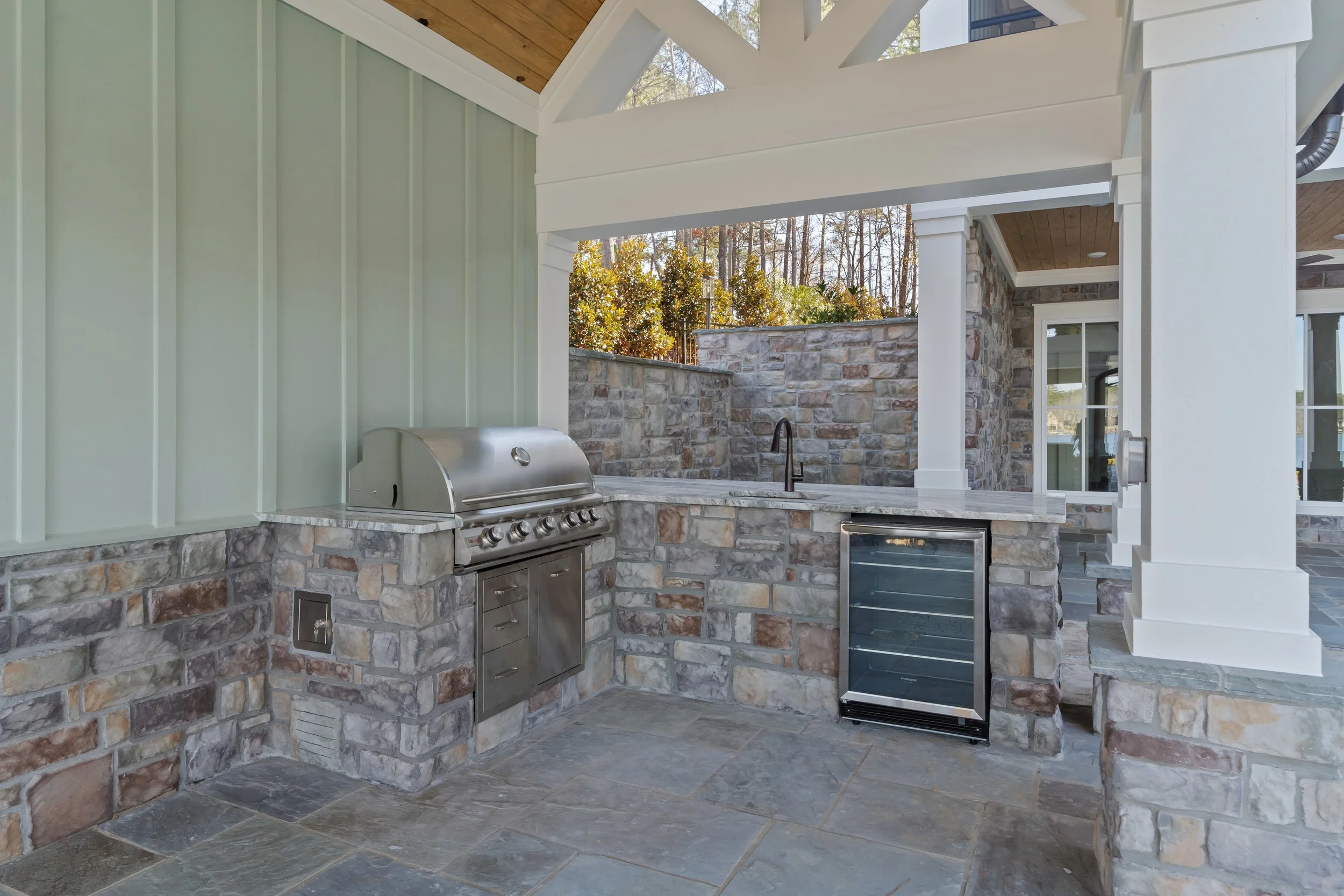 113 River Bend Ct-00841.JPG