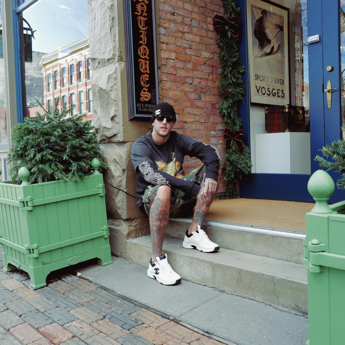 One last look at Aspen.. for now 👀 I haven&rsquo;t travelled to a place in the past 10+ years that I&rsquo;ve loved more. Thank you to @trudy_lines_tattoo for giving me the opportunity to come work at her @tattoo.aspen space. Best girl boss 🤍 and t