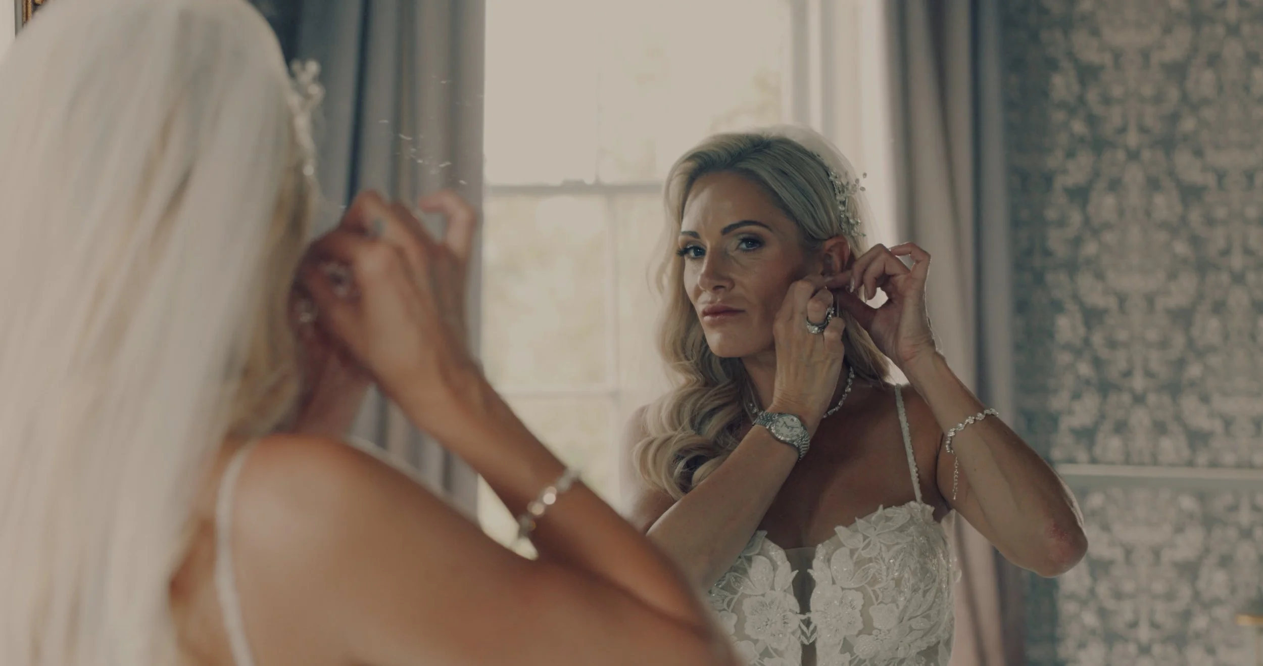 Emma &amp; Thomas – Editorial Style &amp; High-Energy Celebration at Solberge Hall