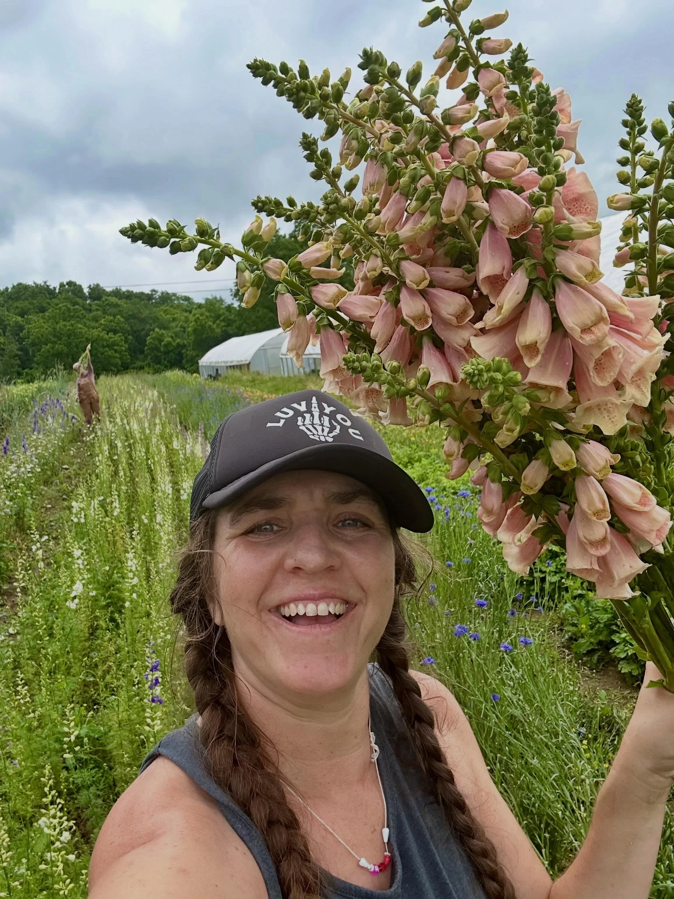 Monday harvest because the flowers still bloom on Memorial Day.

Weekend Market details
*Saturday- Lexington Farmers Market, Tandy Park, 8-2
*Saturday- Douglass Loop Farmers Market, 10-2
*Sunday - Lexington Farmers Market, Southland Drive, 10-2

***O