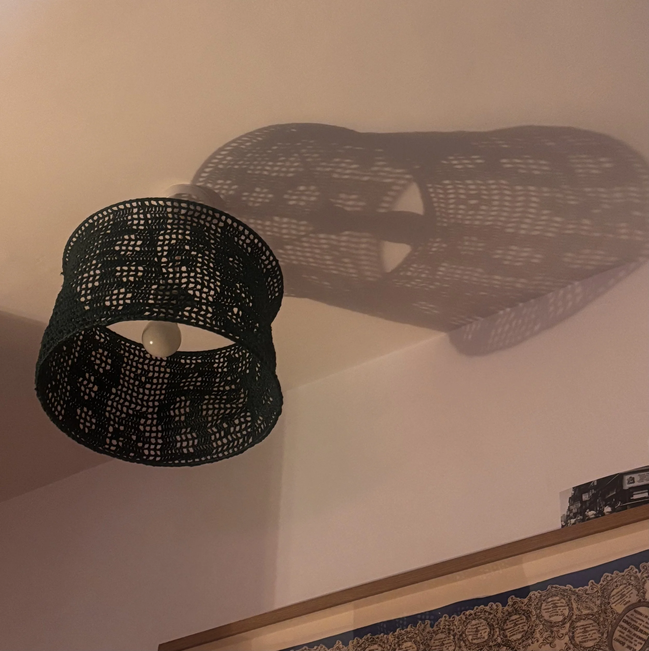 Crochet raffia lampshade