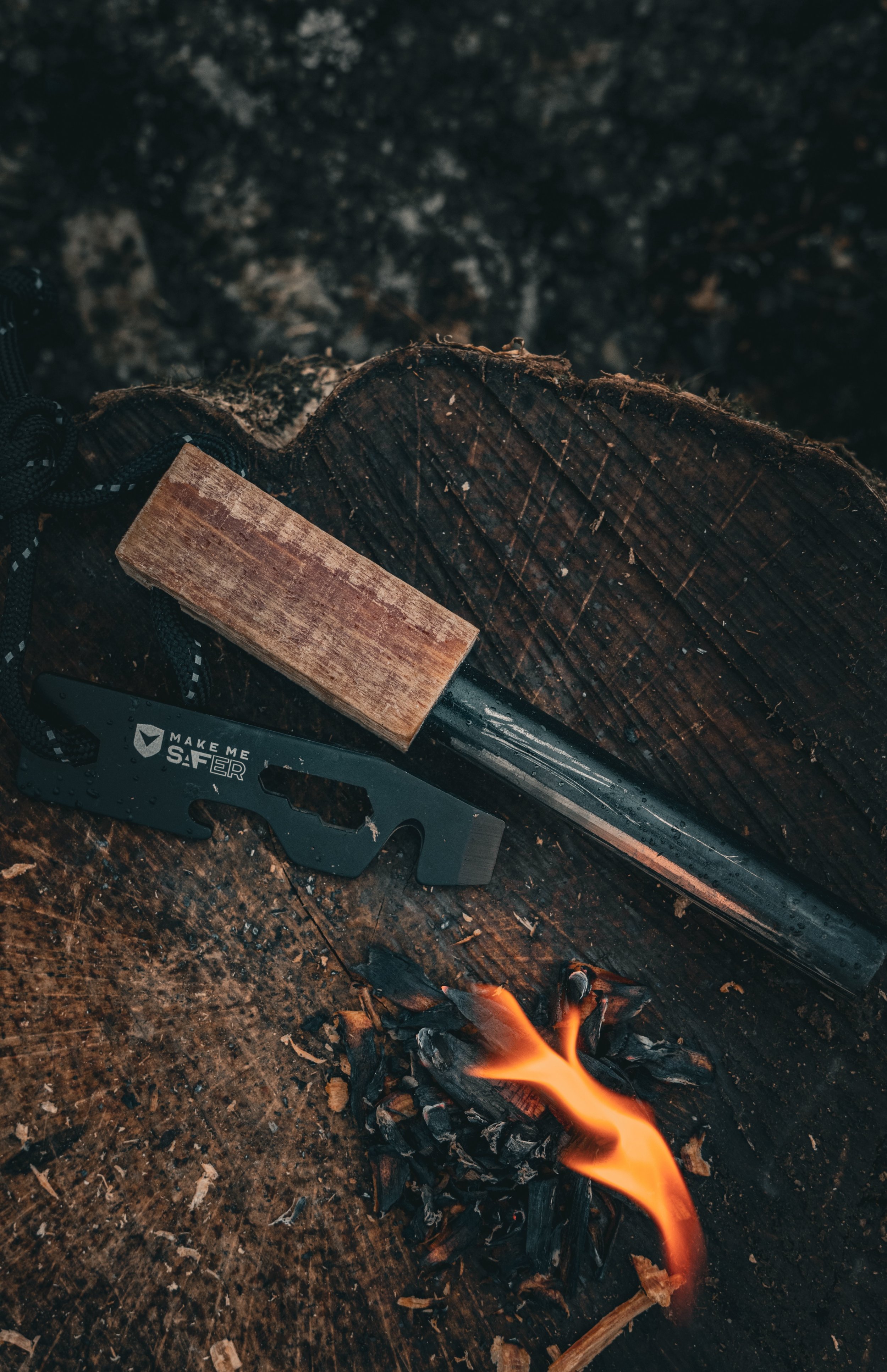 Firesteel XL Manche résine de pin - Make Me Safer 2.jpeg