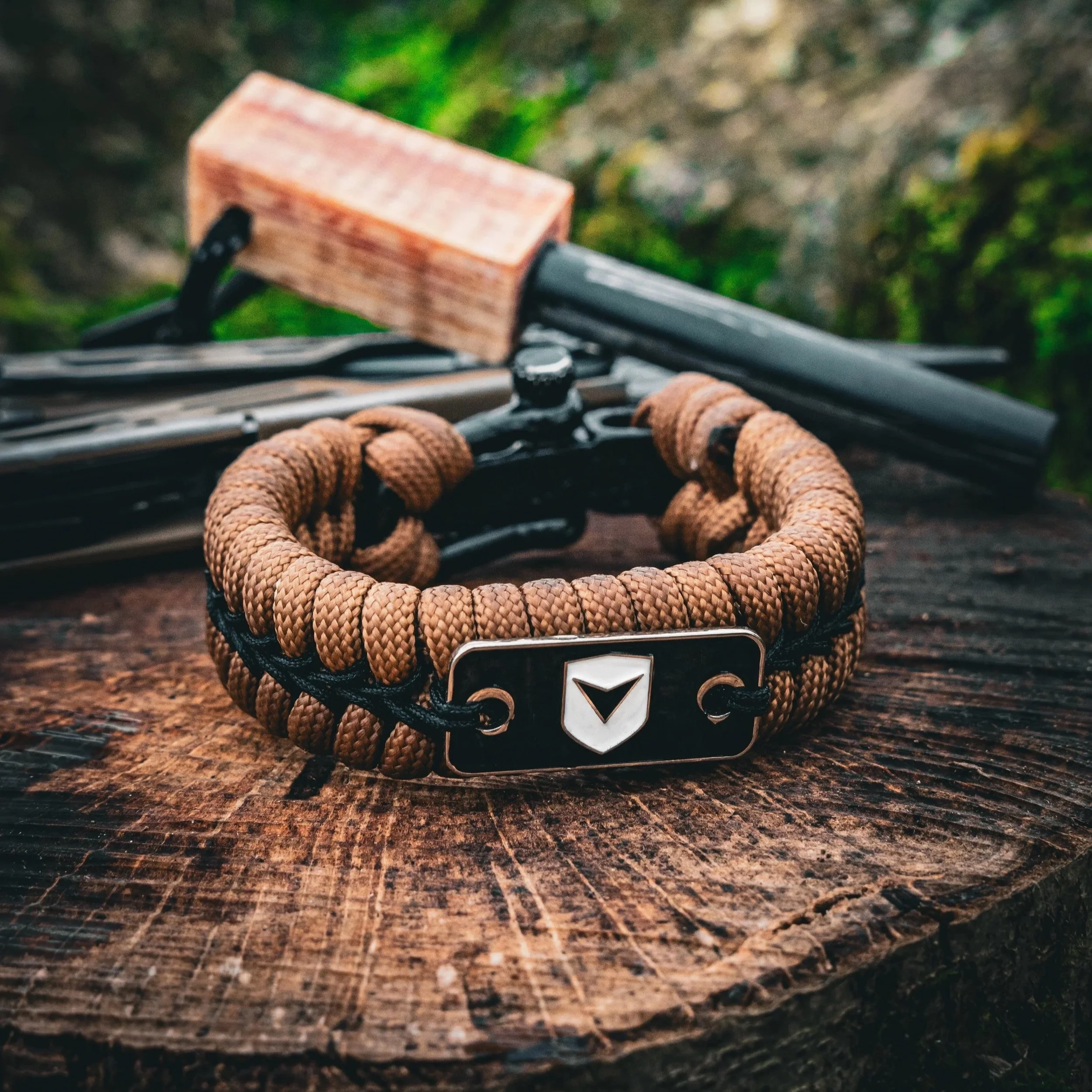 Bracelet+Paracorde+Sand+Coyote+-+Make+Me+Safer+1.jpg