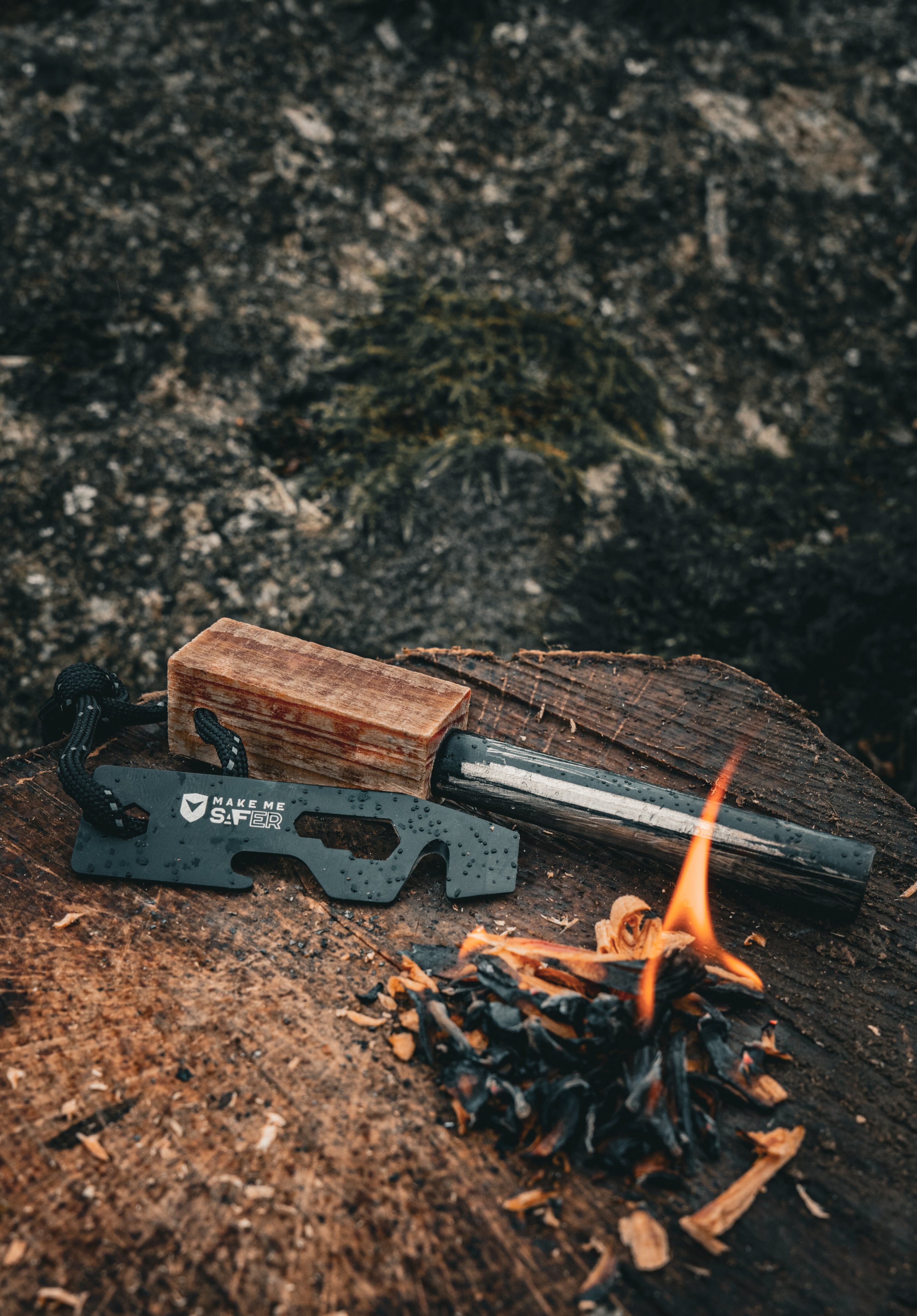 Firesteel XL Manche résine de pin - Make Me Safer 1.jpeg