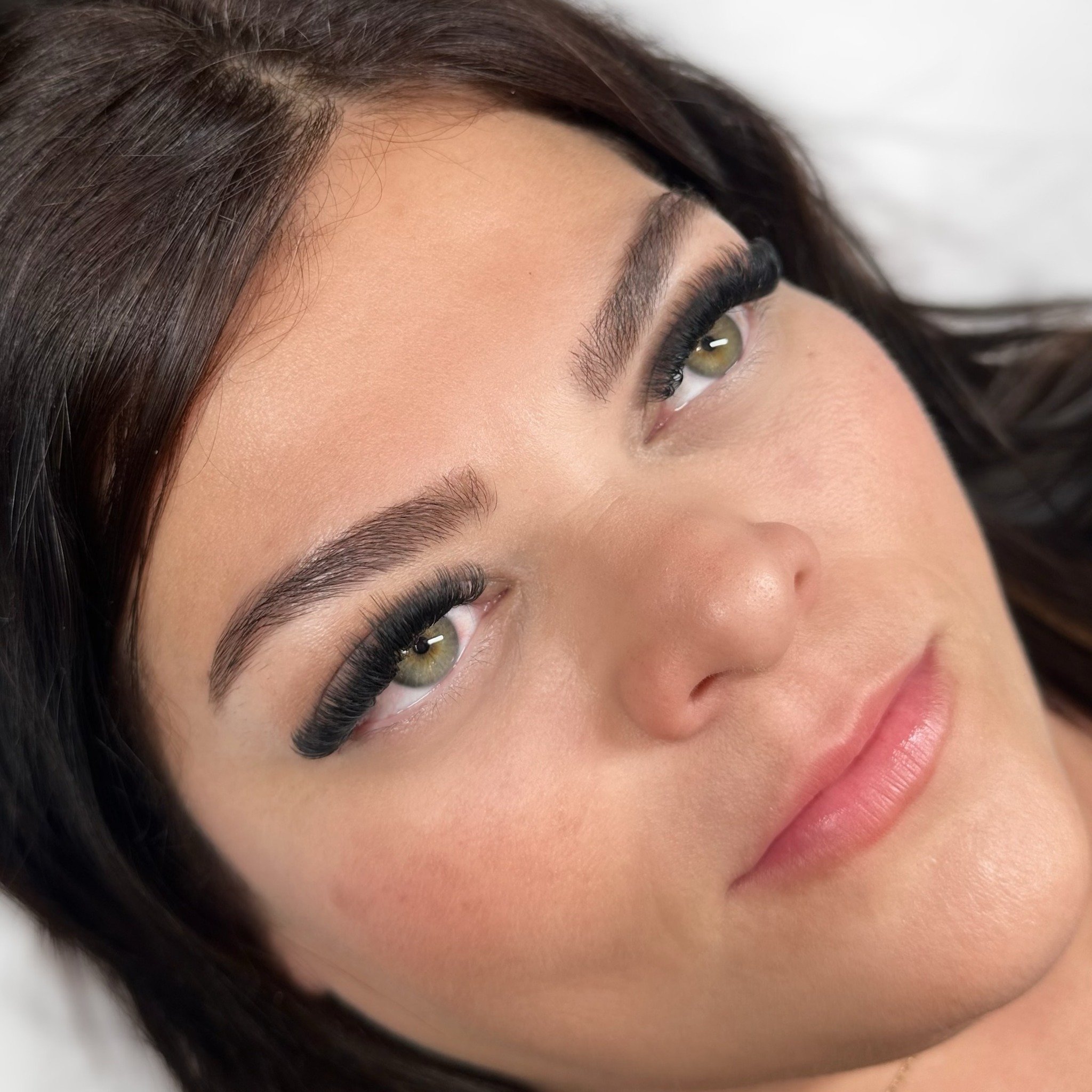 As you might know I spent a few weeks in Mexico this past winter. Working next to my sisters in our own Studio.

I love it when I&rsquo;m there as I don&rsquo;t only get to spend time with my family but also I get to create lash sets for my sisters, 