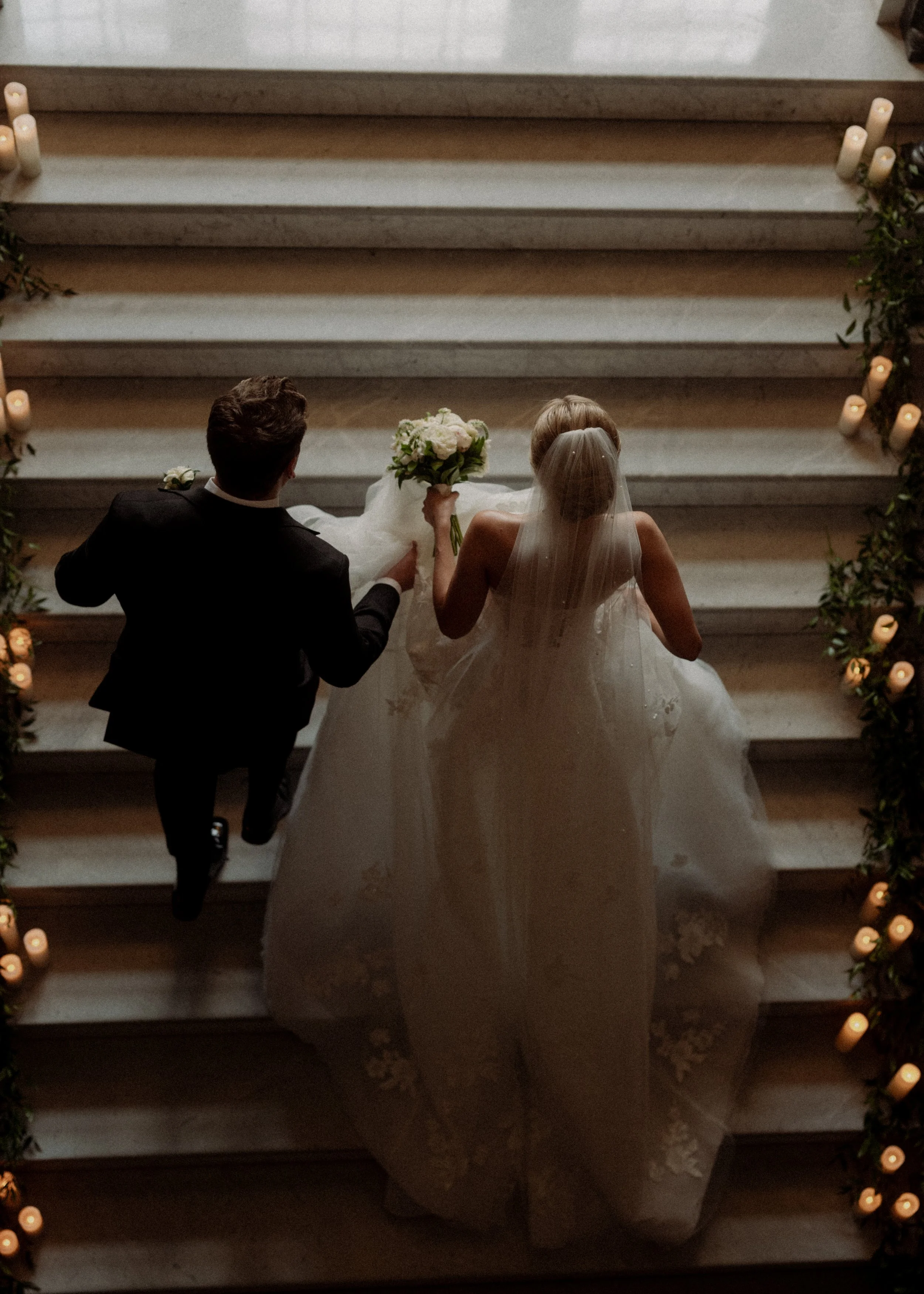 The Union Club of Cleveland staircase shot, Union Club wedding