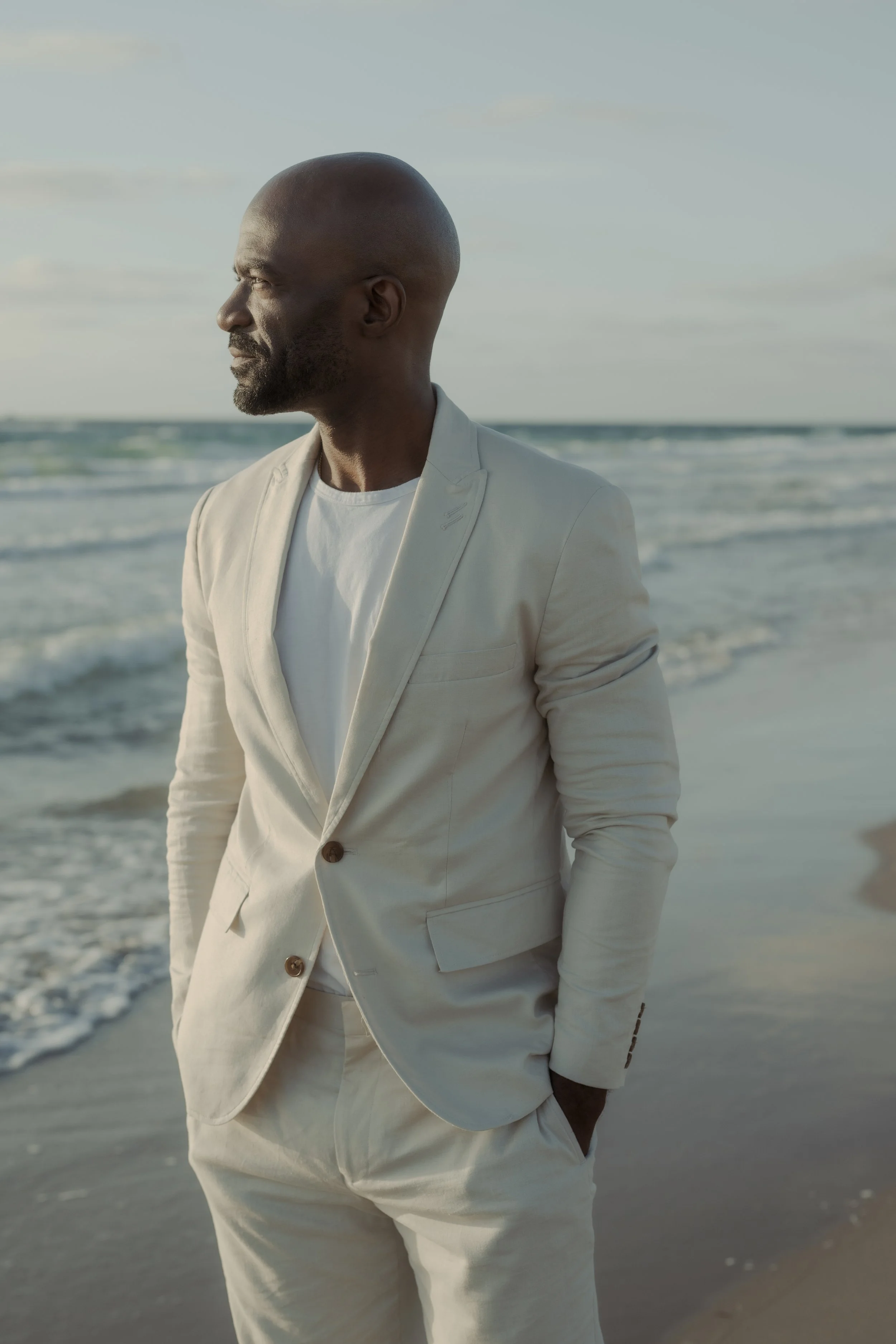 Miami beach elopement, miami courthouse wedding, interracial couple, miami beach engagement photography inspo, romantic wedding photography south of 5th 