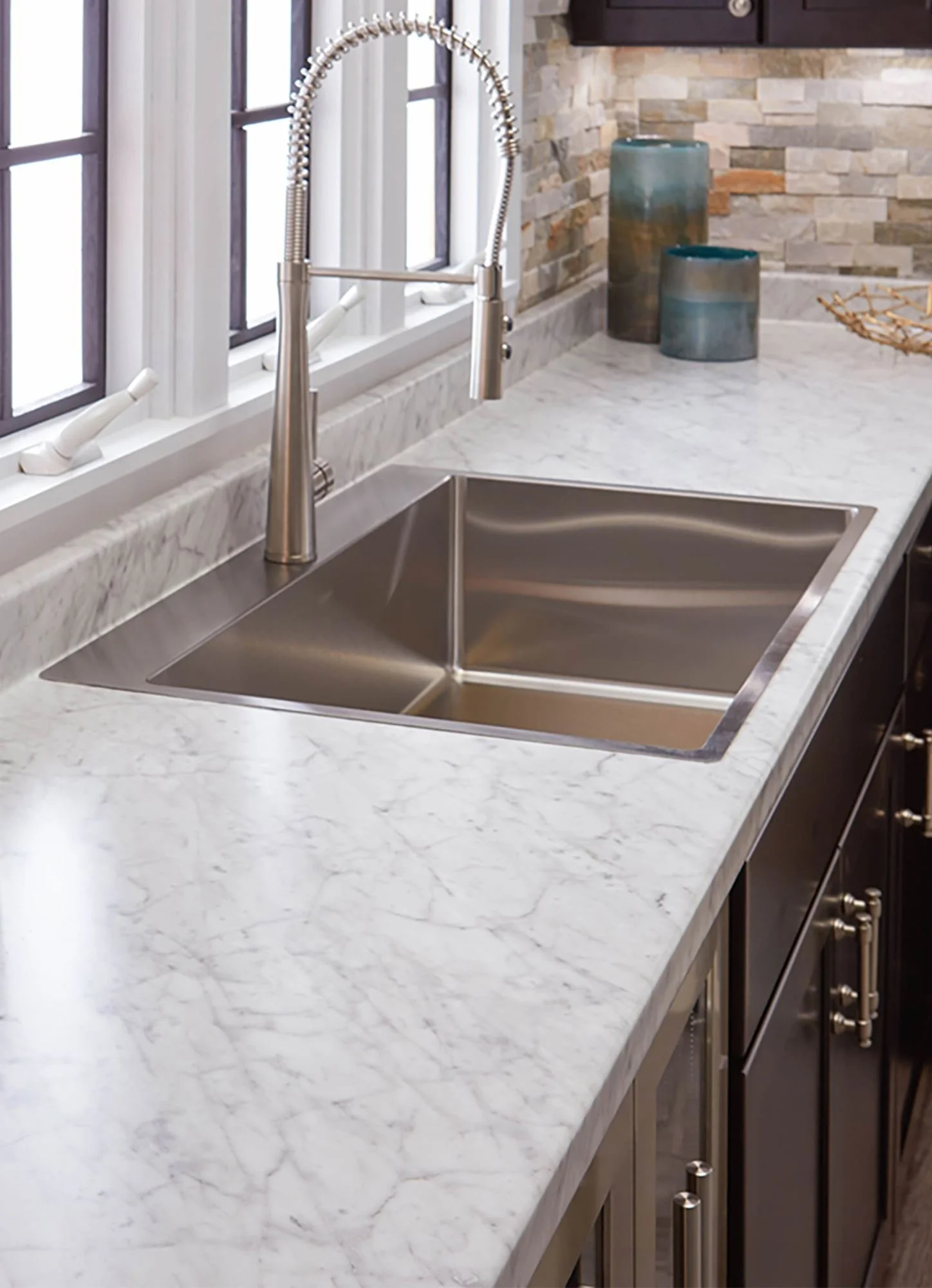 Ora Edge - Carrara Bianco.jpeg