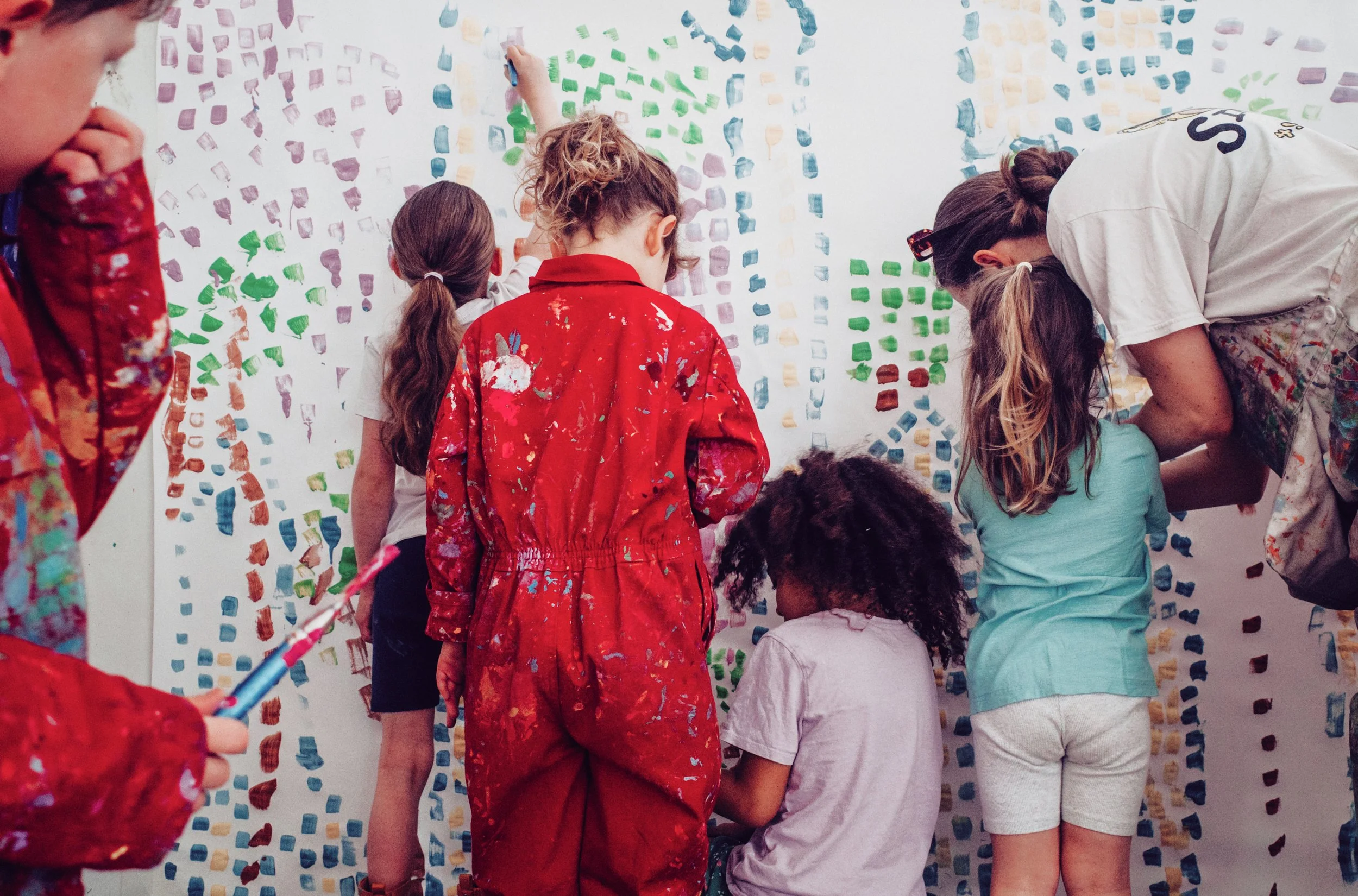 "Goes way beyond what happens in other arts and crafts classes." – Faye L-P
