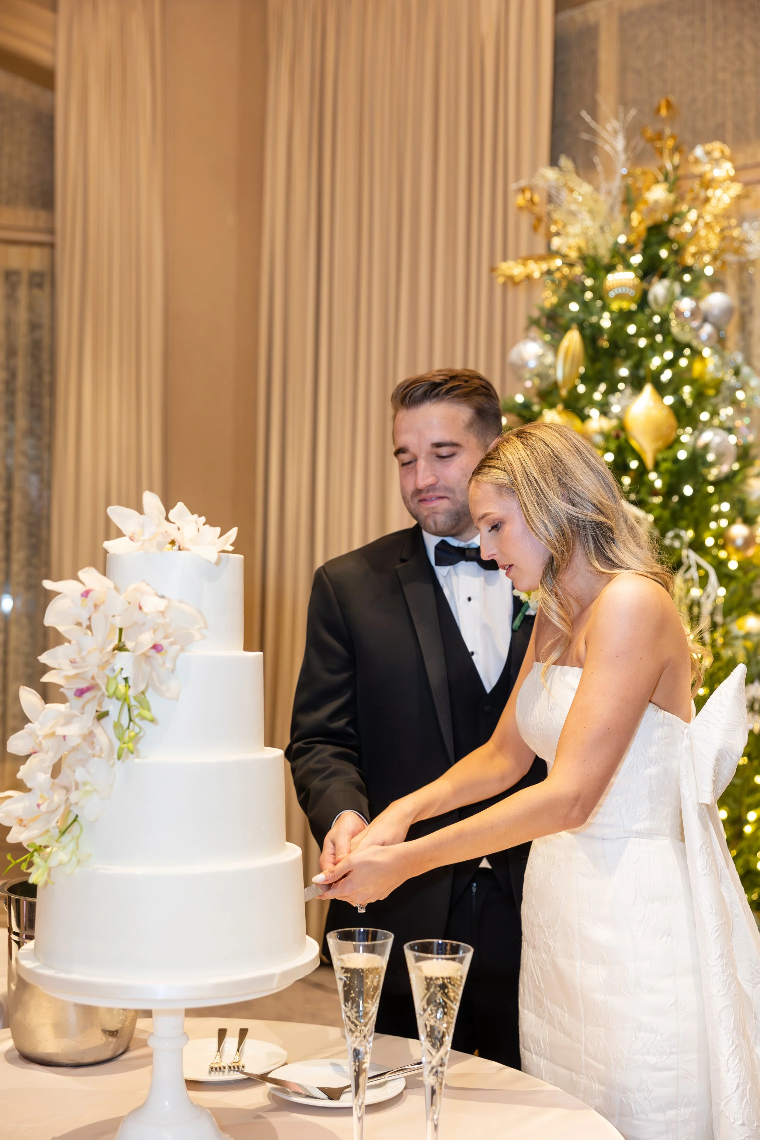 Sneak Peek - Reception-4.jpg