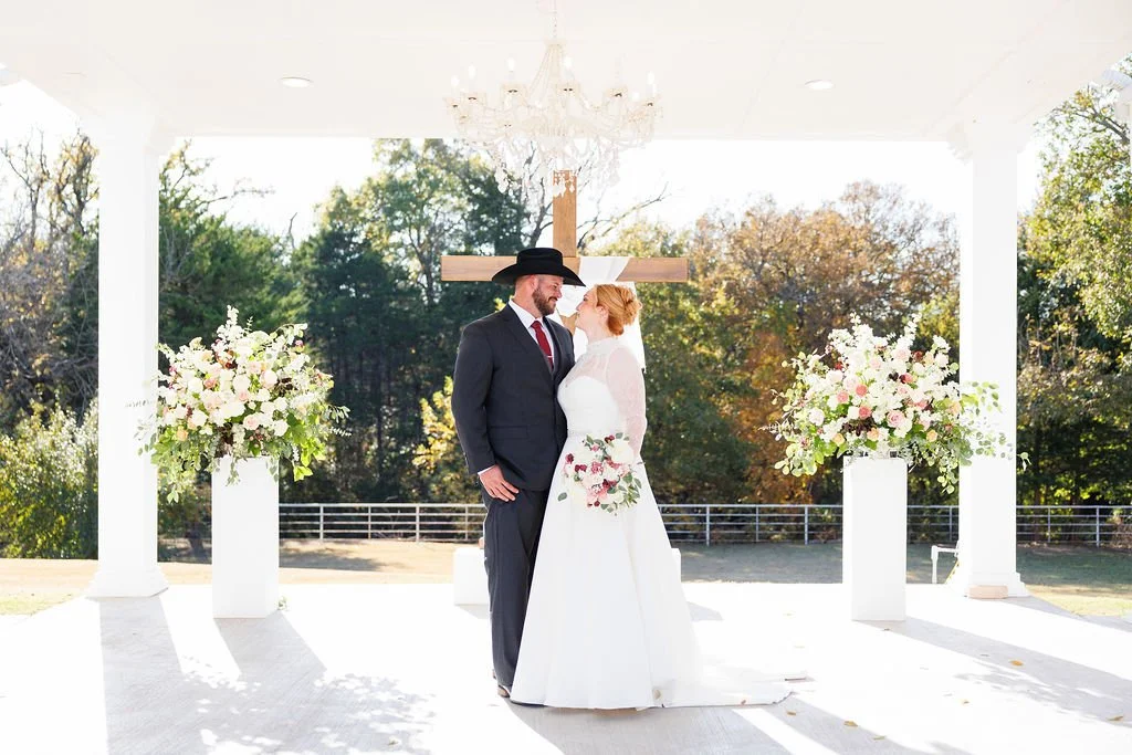 Blake + Kyndal: Firefly Gardens, Midlothian