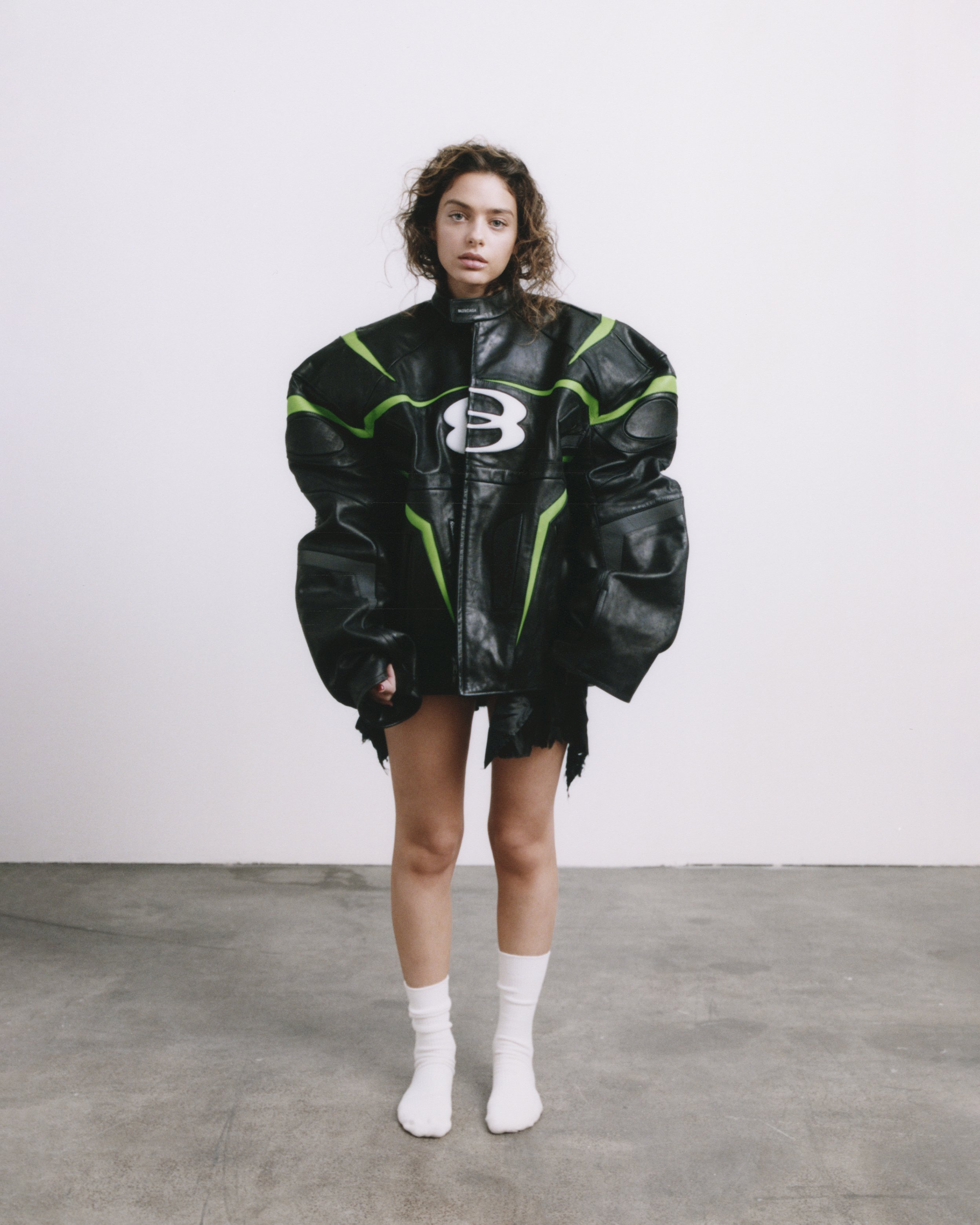 ODEYA_BALENCIAGA LK54 full bodyv1.jpg