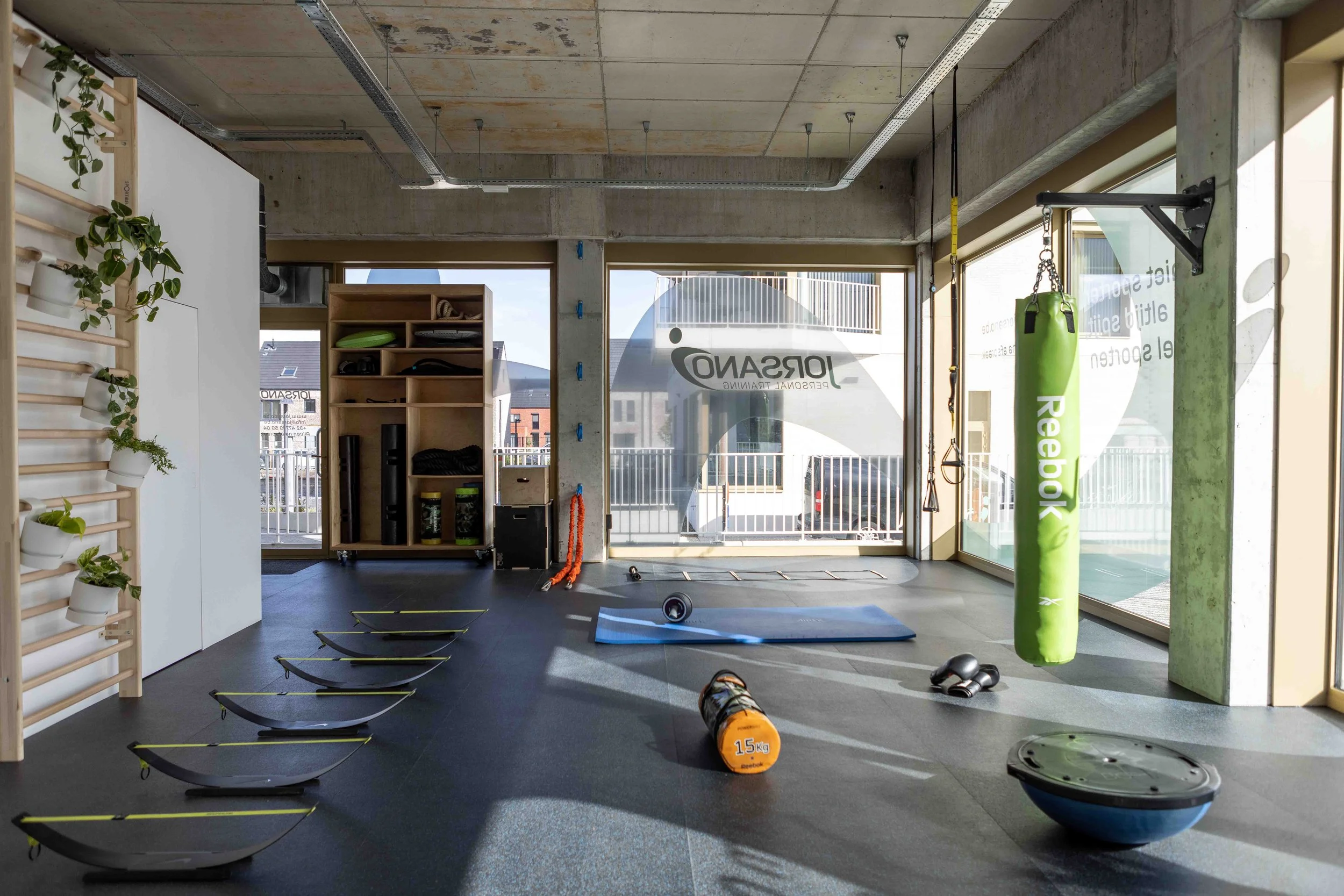 Moderne fitnessruimte in Willebroek voor personal training