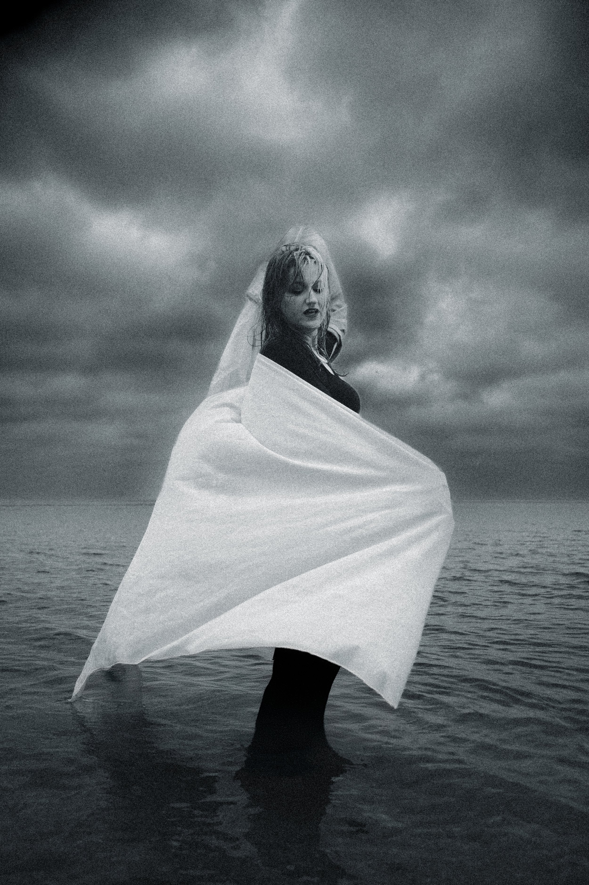 K8 bnw (edit hem) copy.jpg