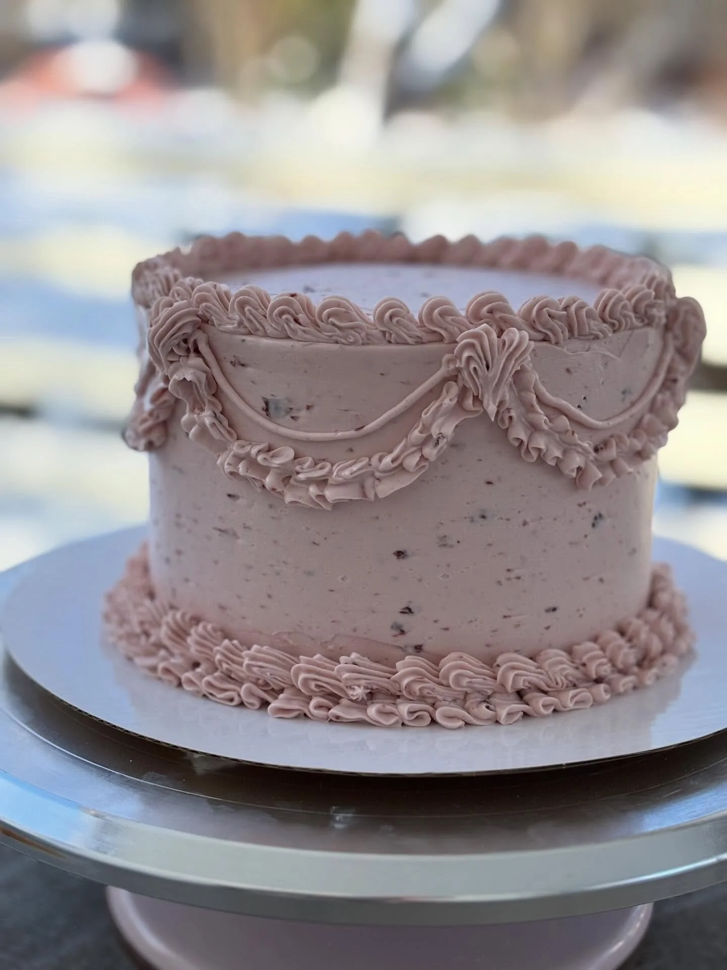 I just love being a teeny tiny part of your celebrations - especially year after year. And it&rsquo;s made extra sweet (pun intended) when I&rsquo;m given free rein to learn and play with piping. 

Long fermented, organic grain, vanilla sourdough spo