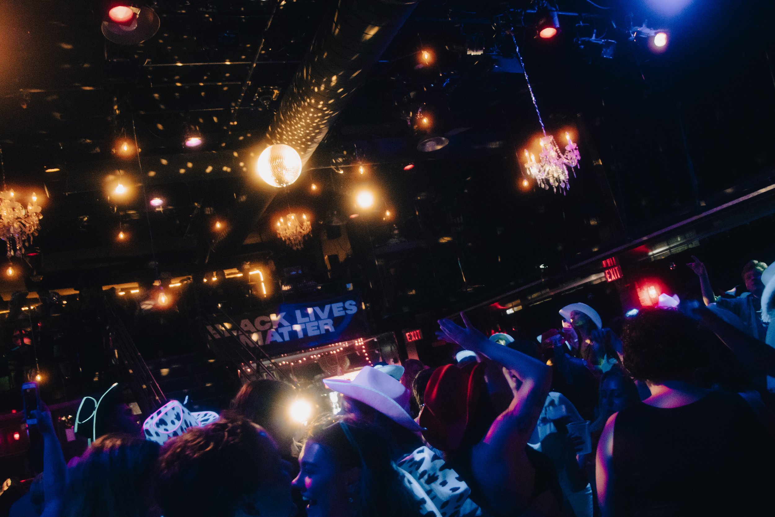 Discow @ Buddies - Photog- Victoria McEwan @vic_shmik - 025.jpg