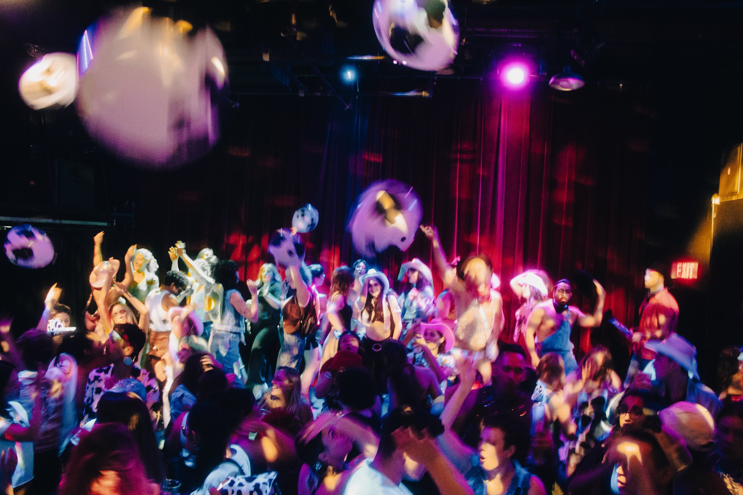 Discow @ Buddies - Photog- Victoria McEwan @vic_shmik - 131.jpg