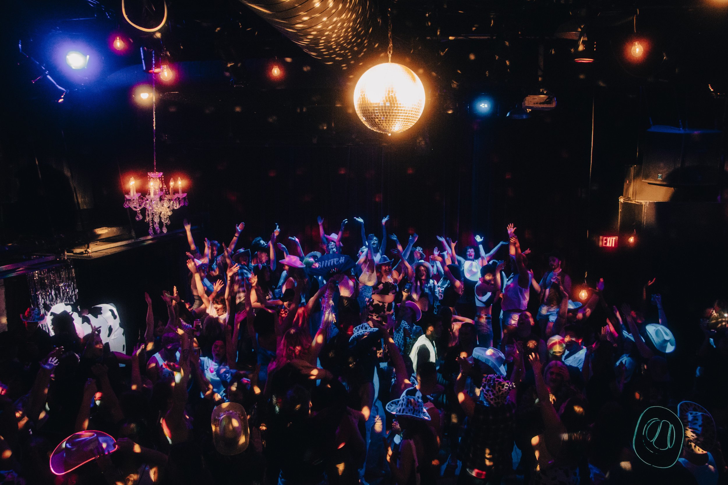 Discow @ Buddies - Photog- Victoria McEwan @vic_shmik - 093.jpg