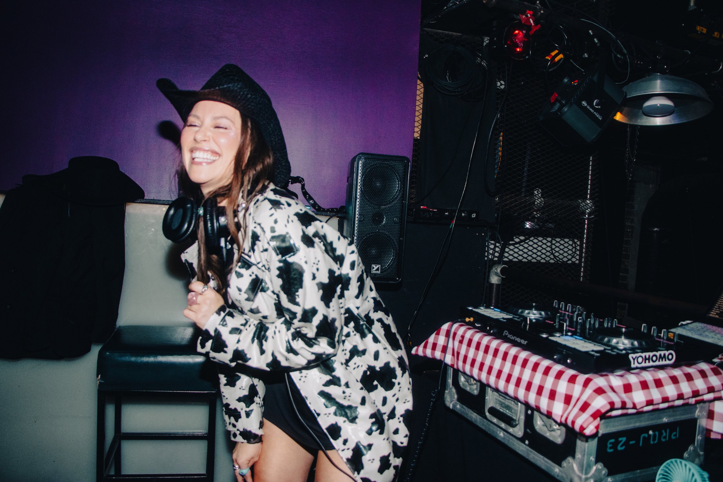 Discow @ Buddies - Photog- Victoria McEwan @vic_shmik - 012.jpg